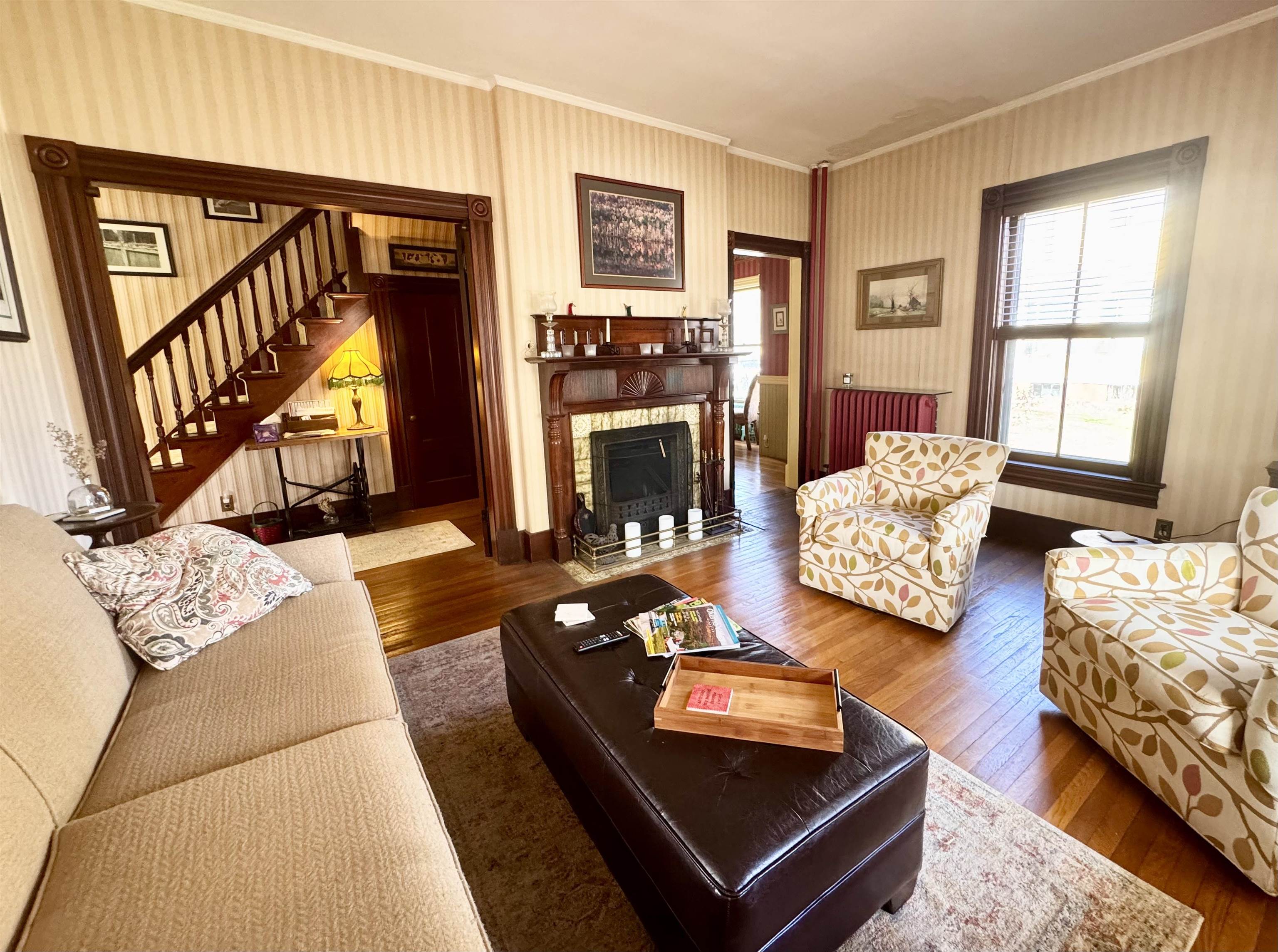 Living Room 25050243