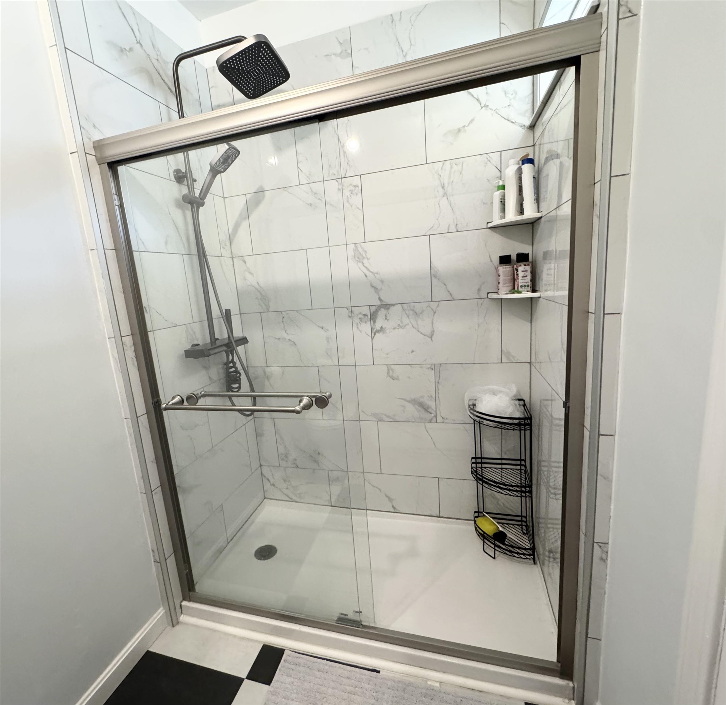 Second Floor Bath 25050256