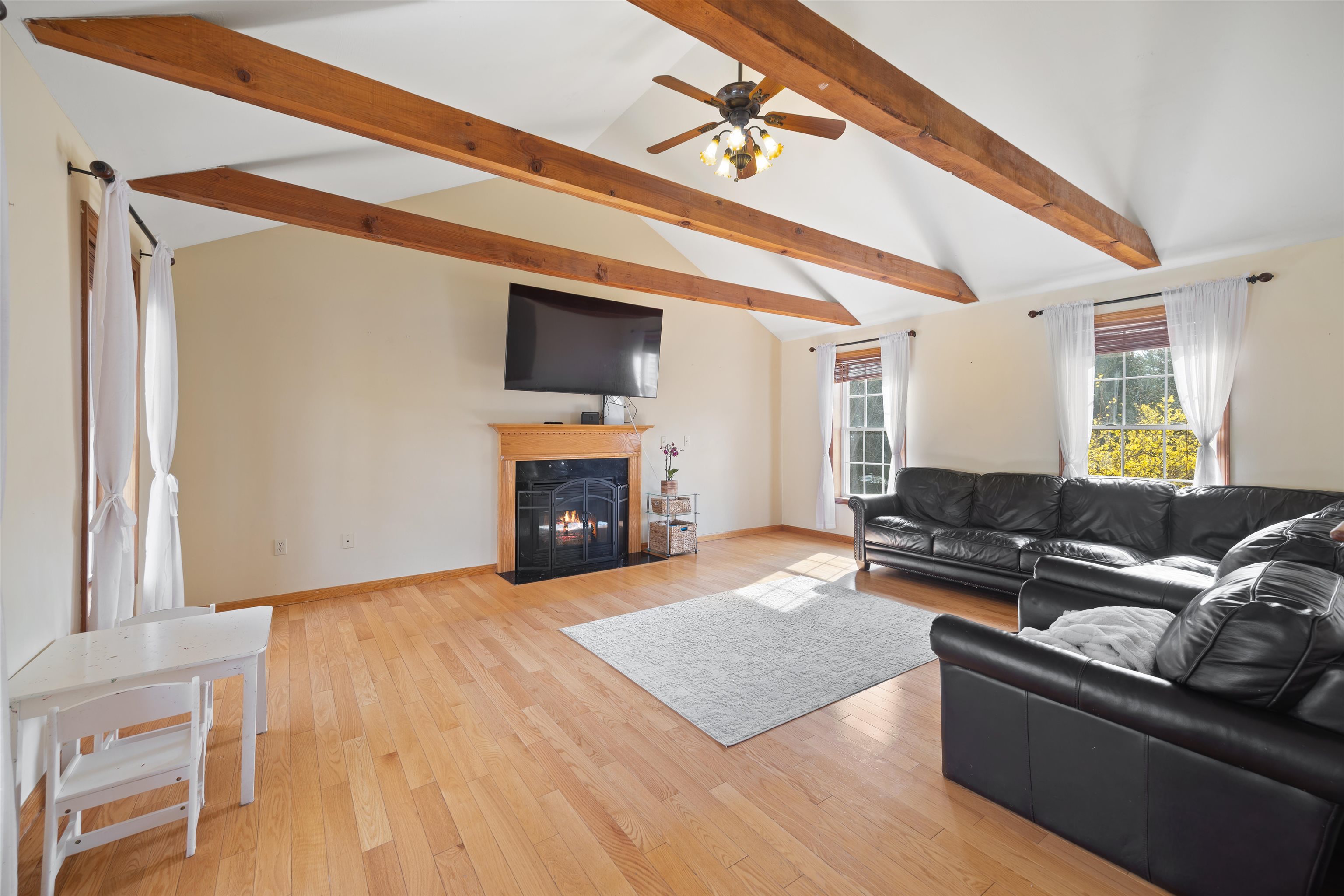 7 Blueberry Ln, Brookline, NH 03033