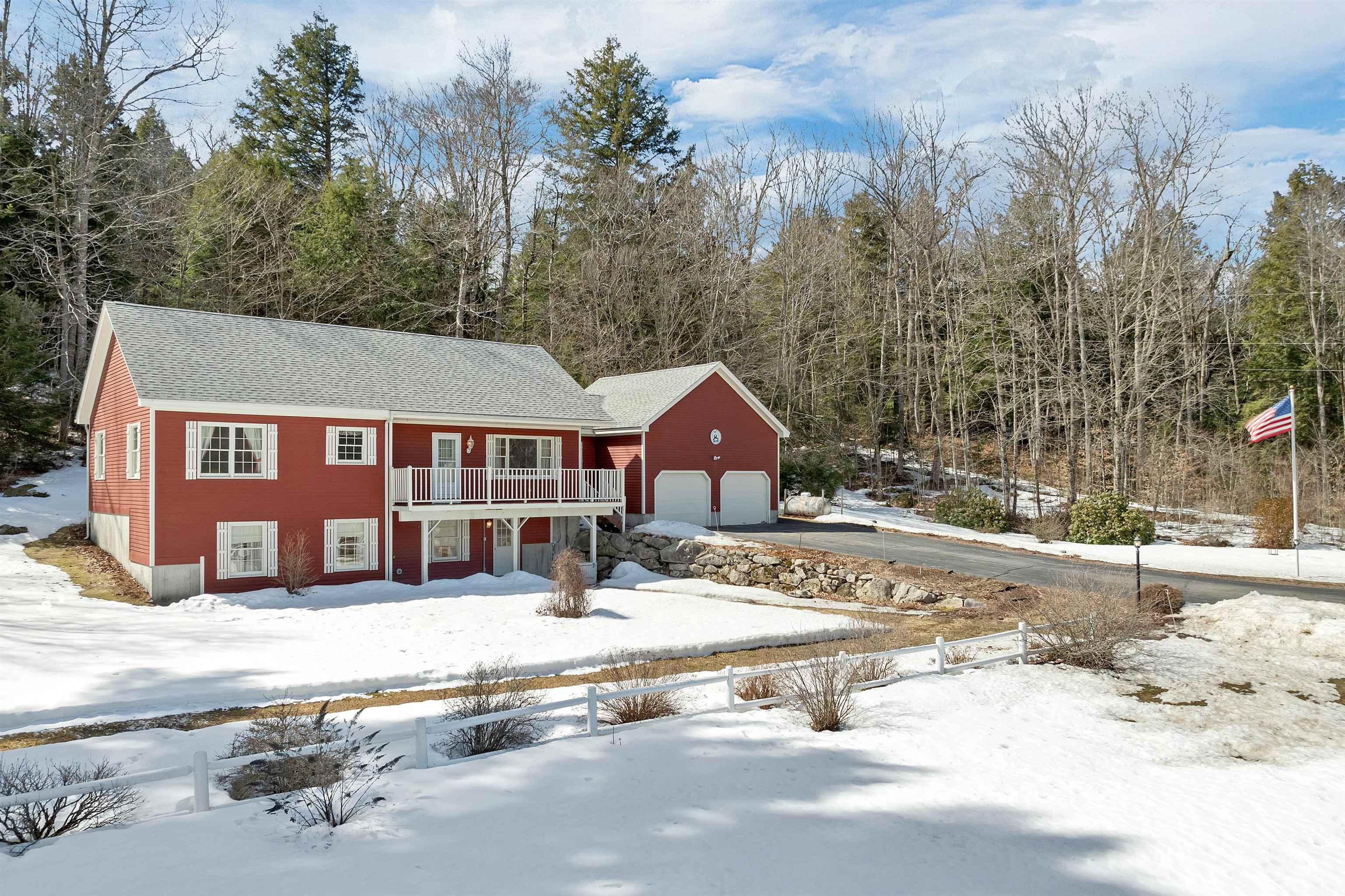 12 Bull Bridge Rd, Sutton, NH 03221