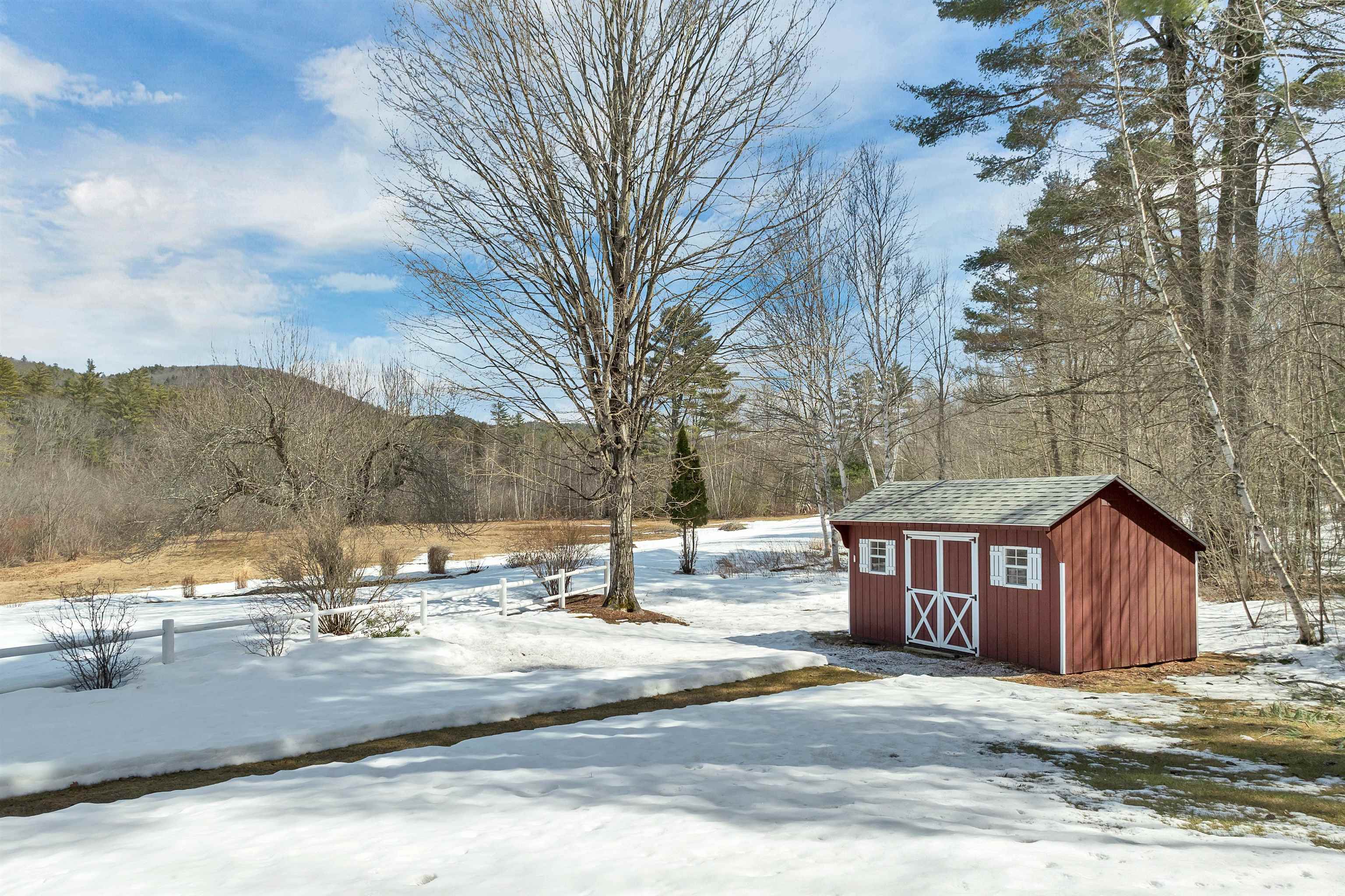 12 Bull Bridge Rd, Sutton, NH 03221