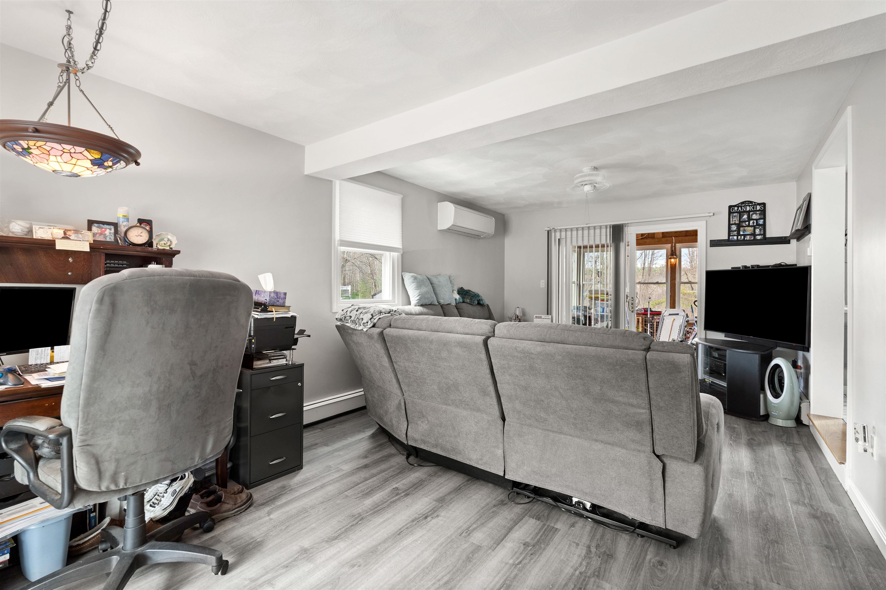 27 Reed St, Londonderry, NH 03053