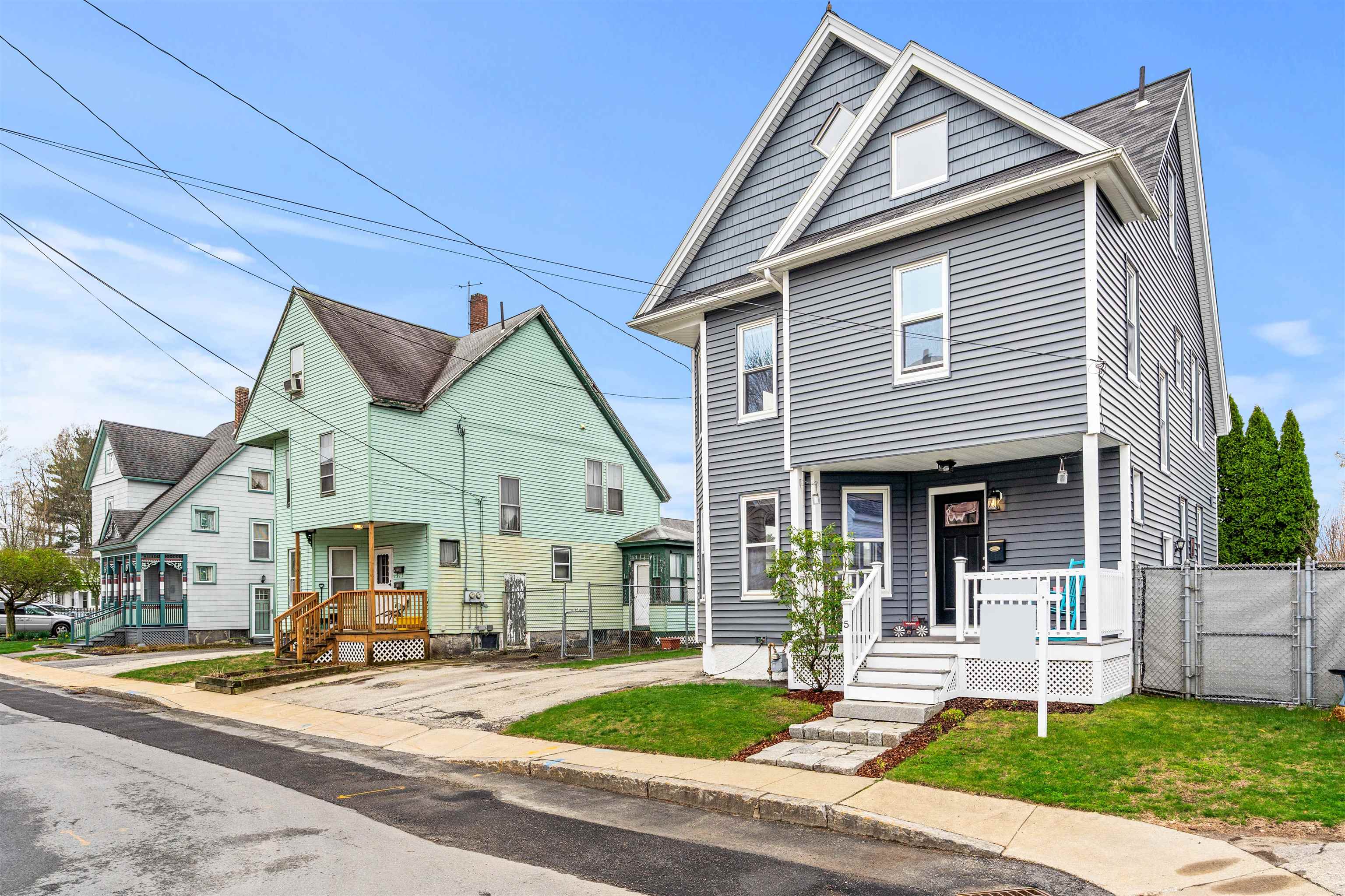 5 Arlington Ave, Nashua, NH 03060