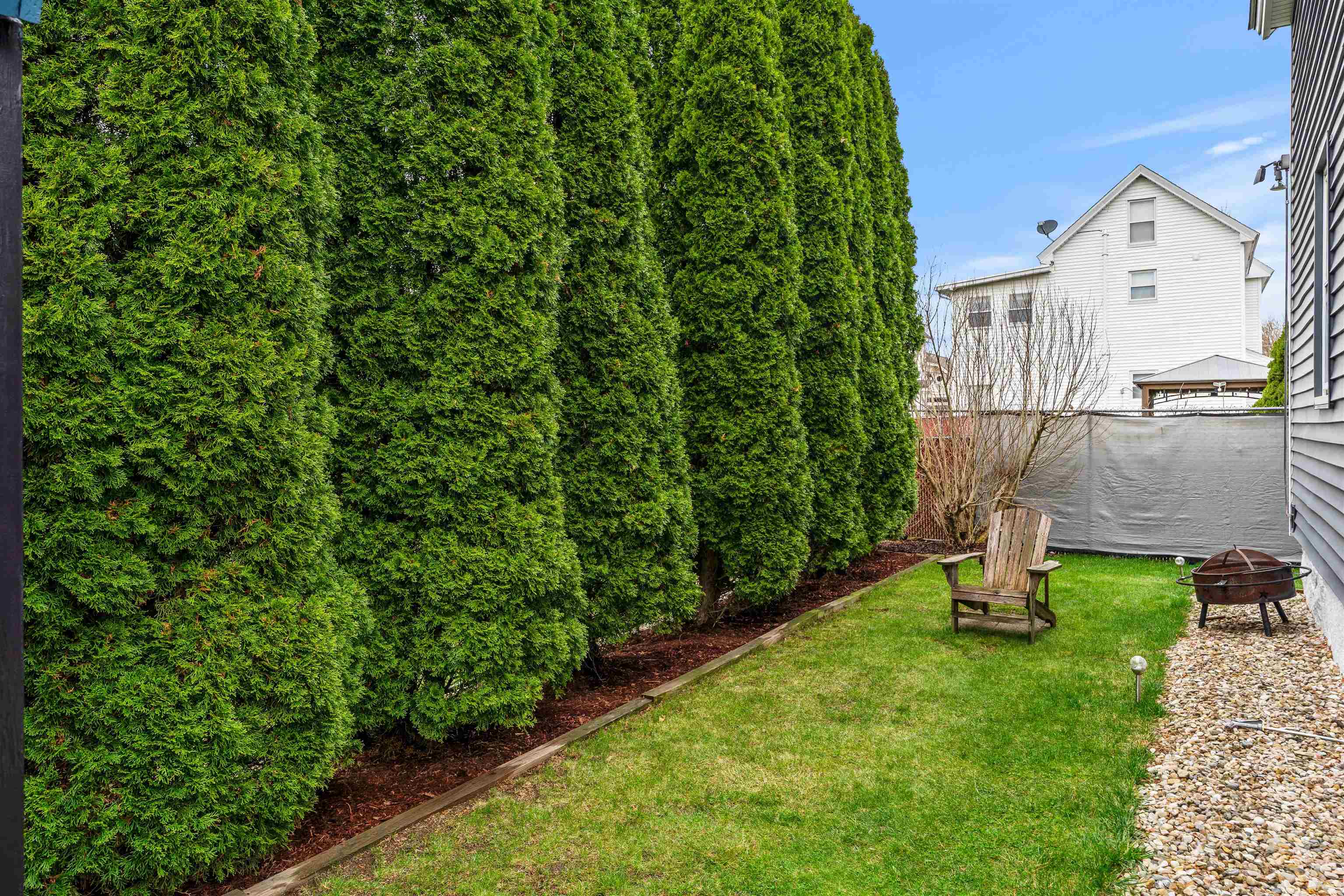 5 Arlington Ave, Nashua, NH 03060