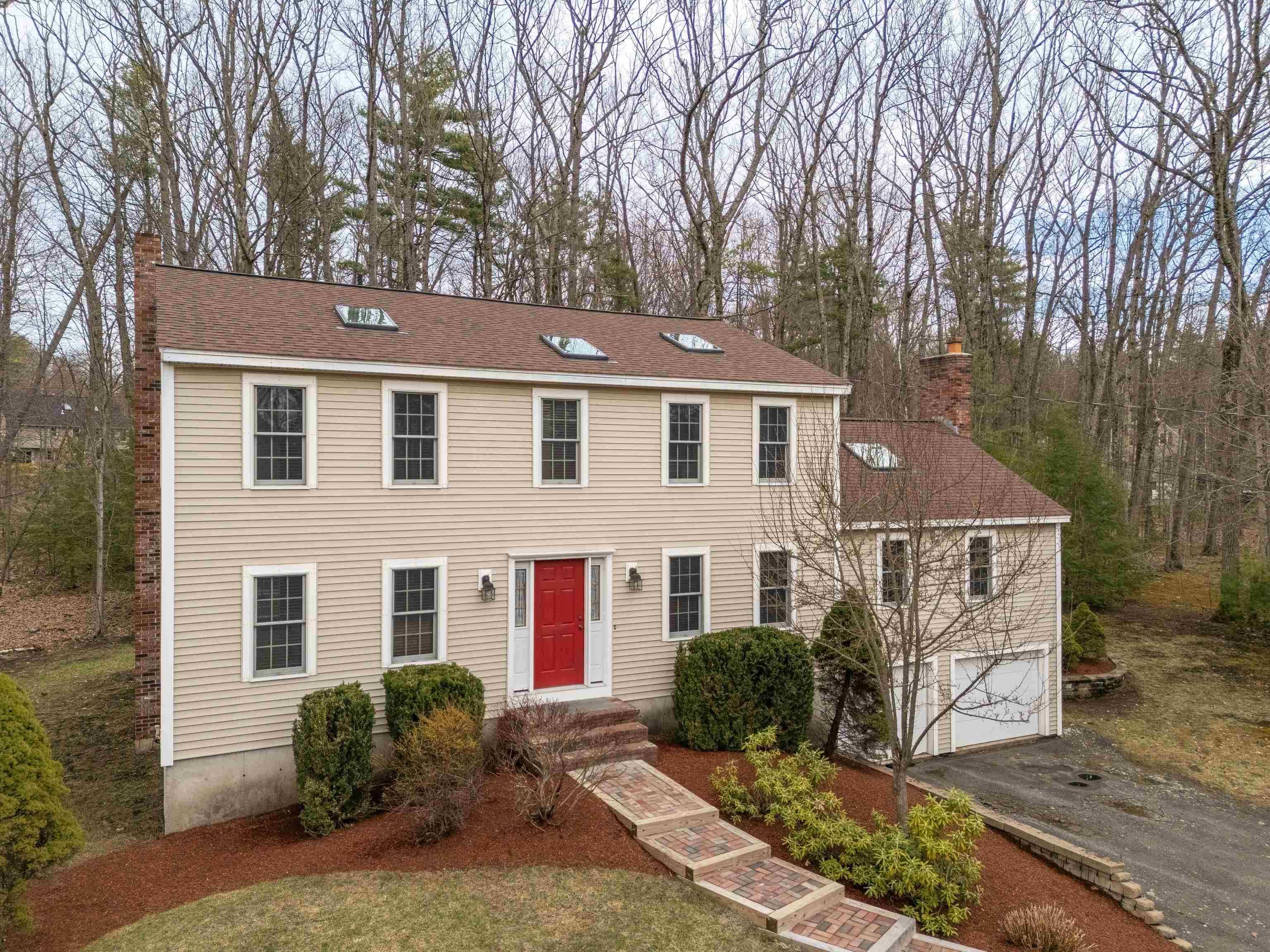 30 Geisser Ln, Hampstead, NH 03841