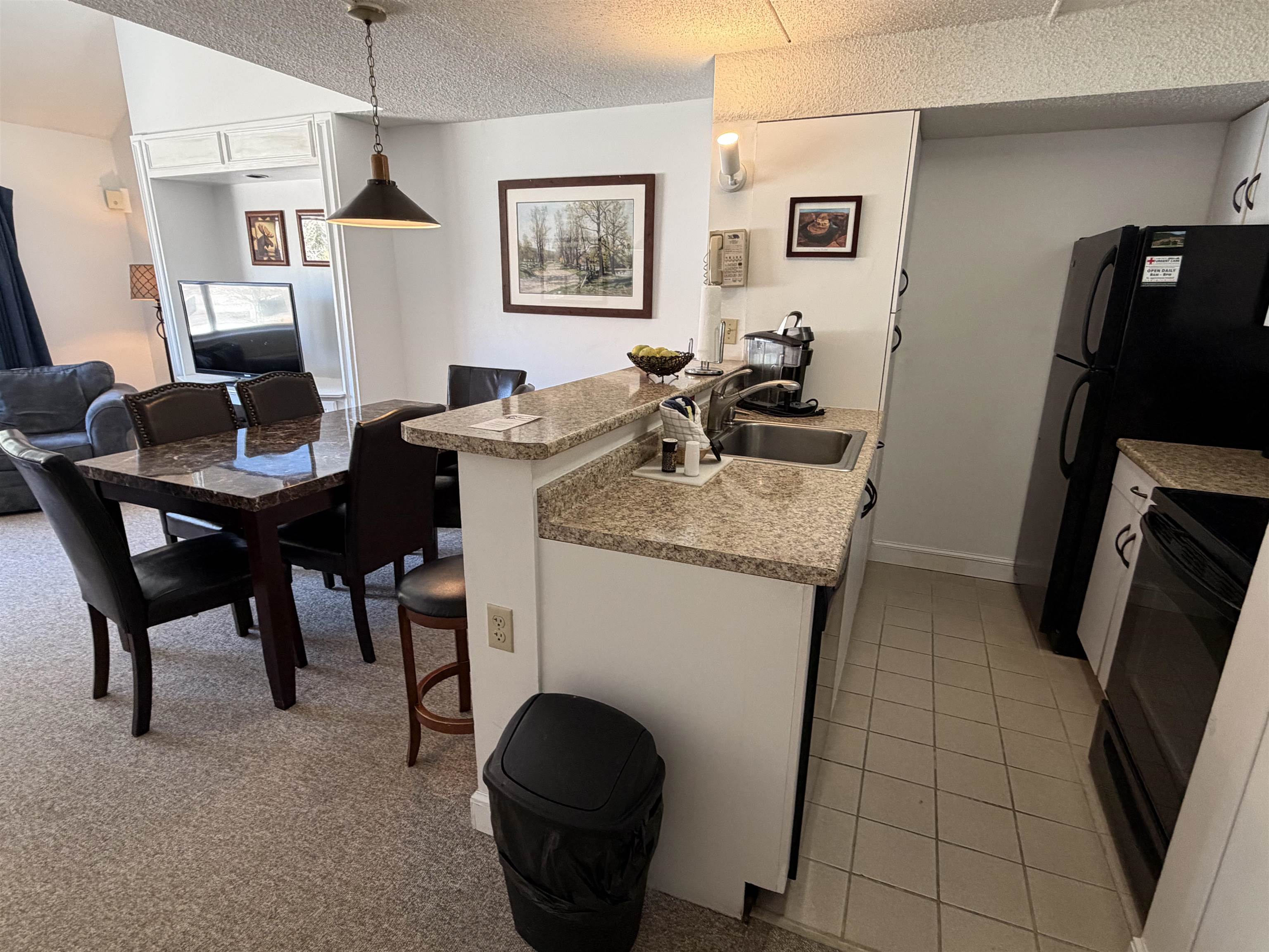 Nicely appointed kitchen