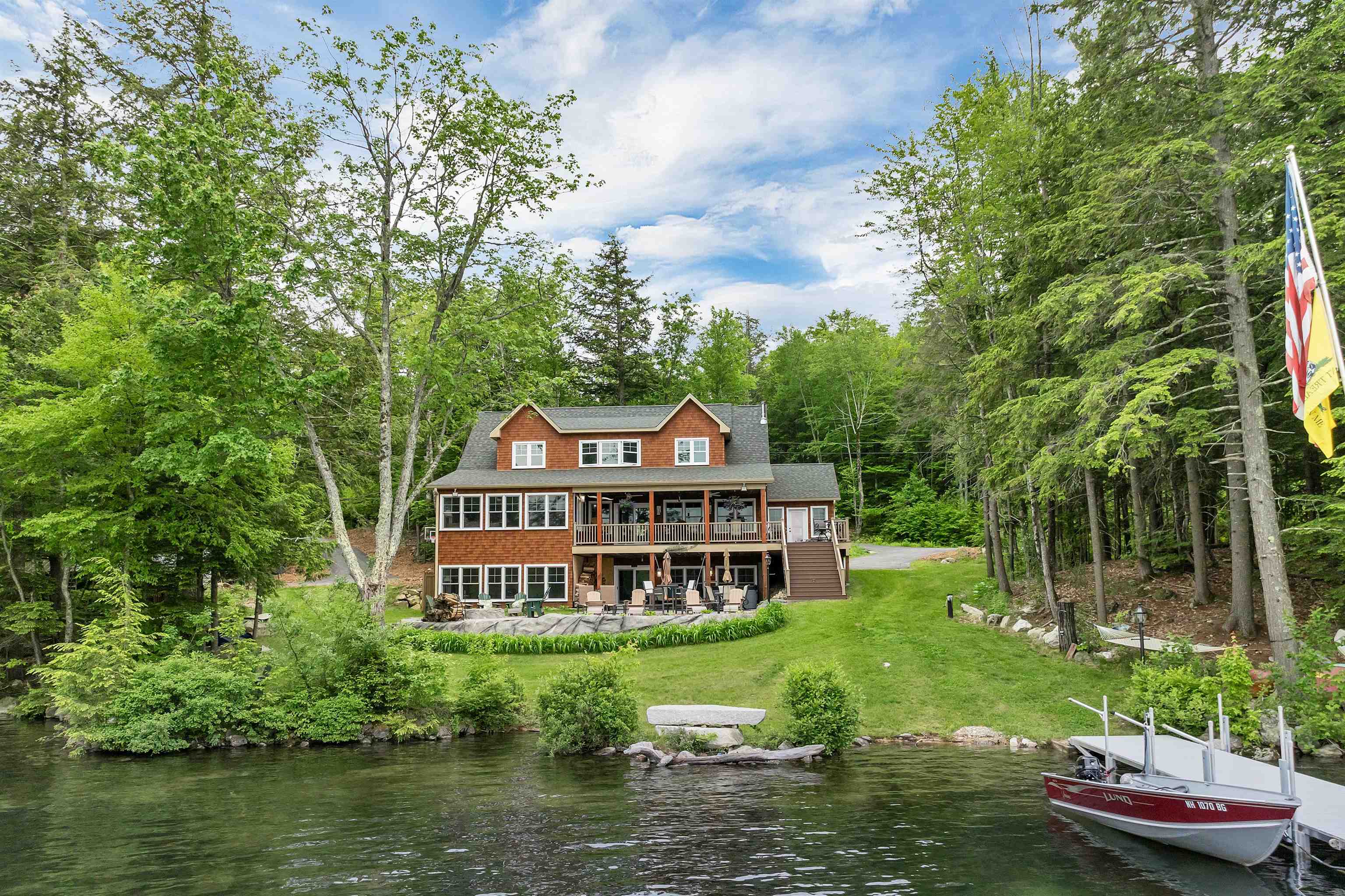 78 Cates Ln, Brookfield, NH 03872