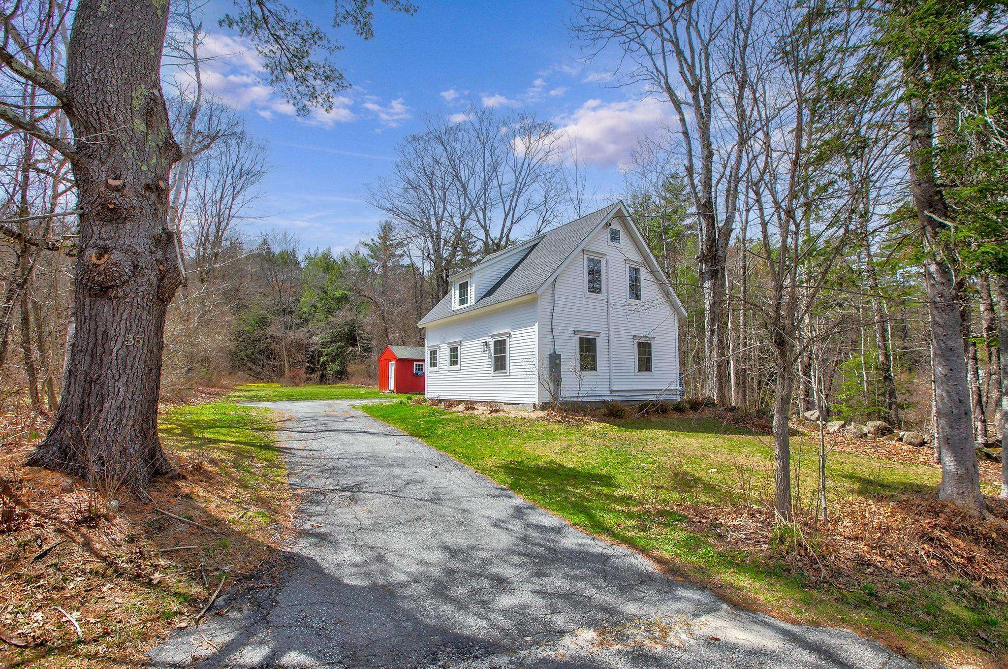 55 Water St, Bradford, NH 03221