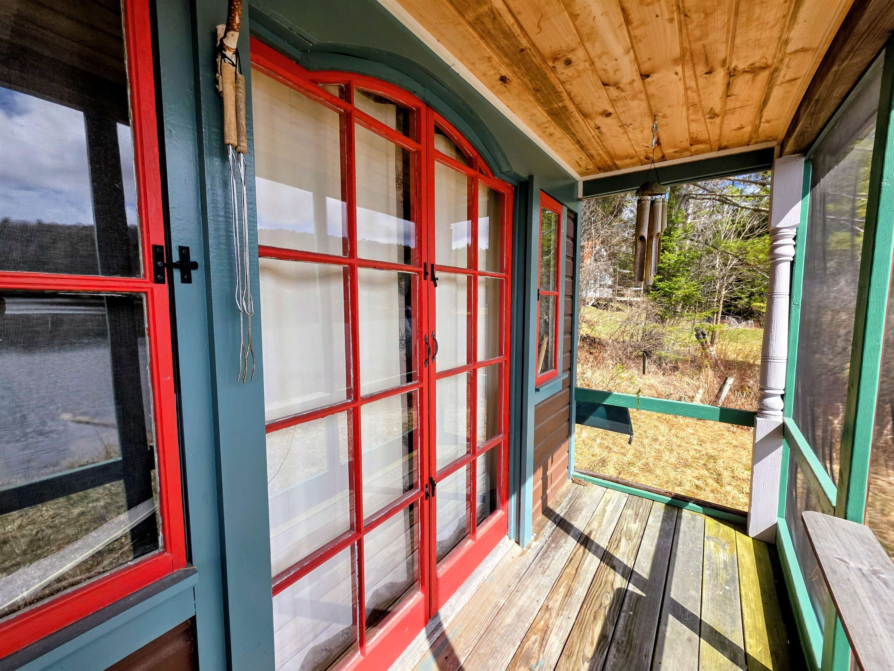 Bunk house screened porch