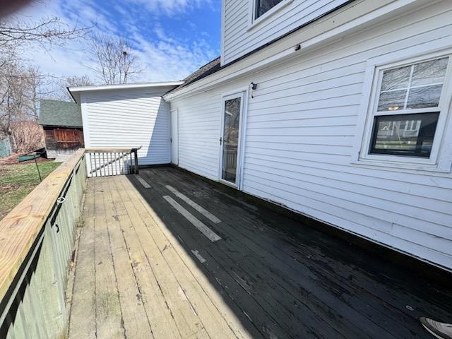 67 High St, Claremont, NH 03743