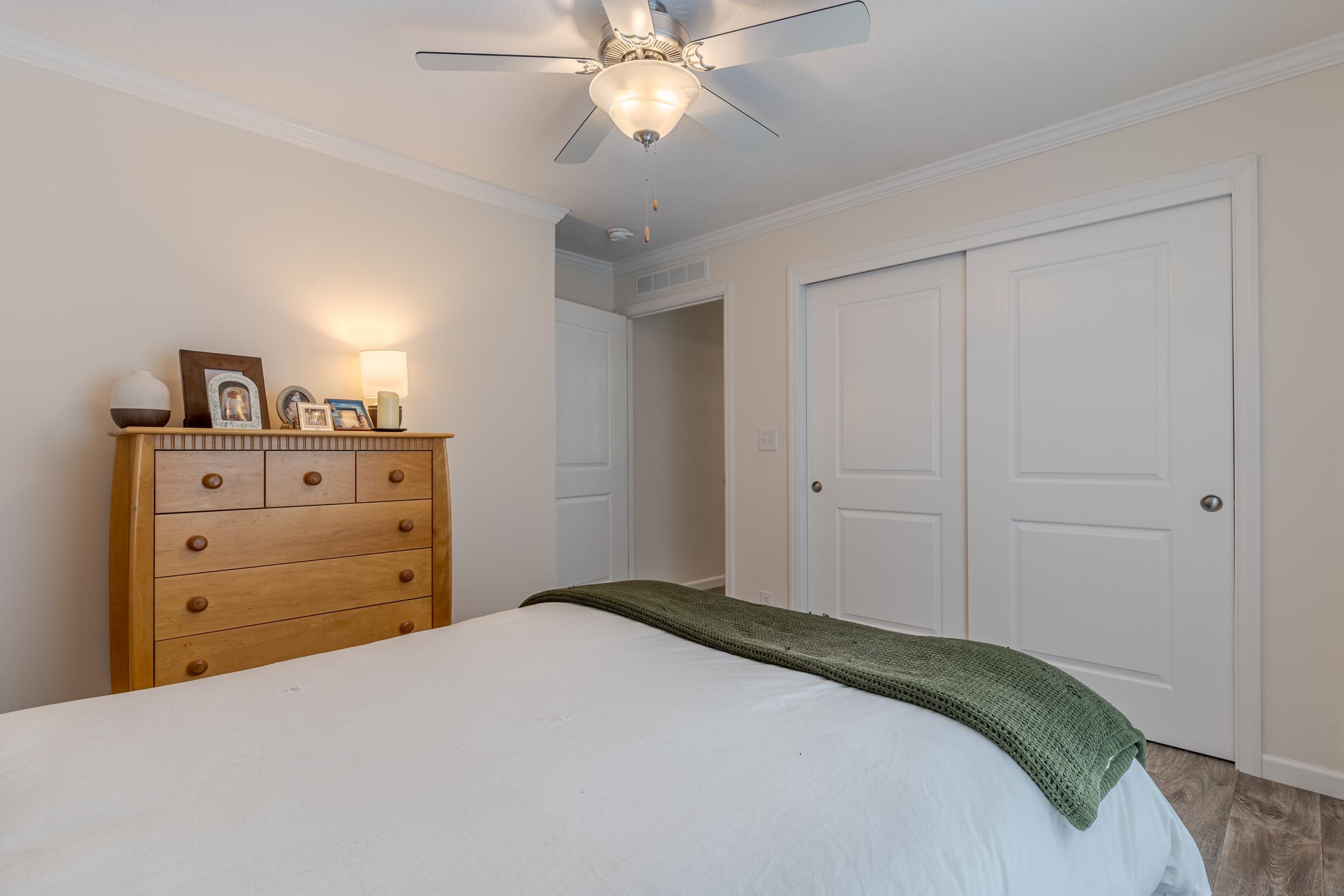 104 Robin Hood Dr, Exeter, NH 03833