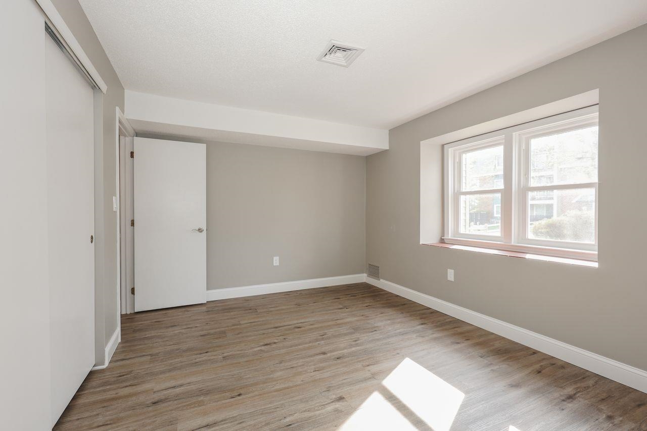 3 Roedean Dr, Nashua, NH 03063