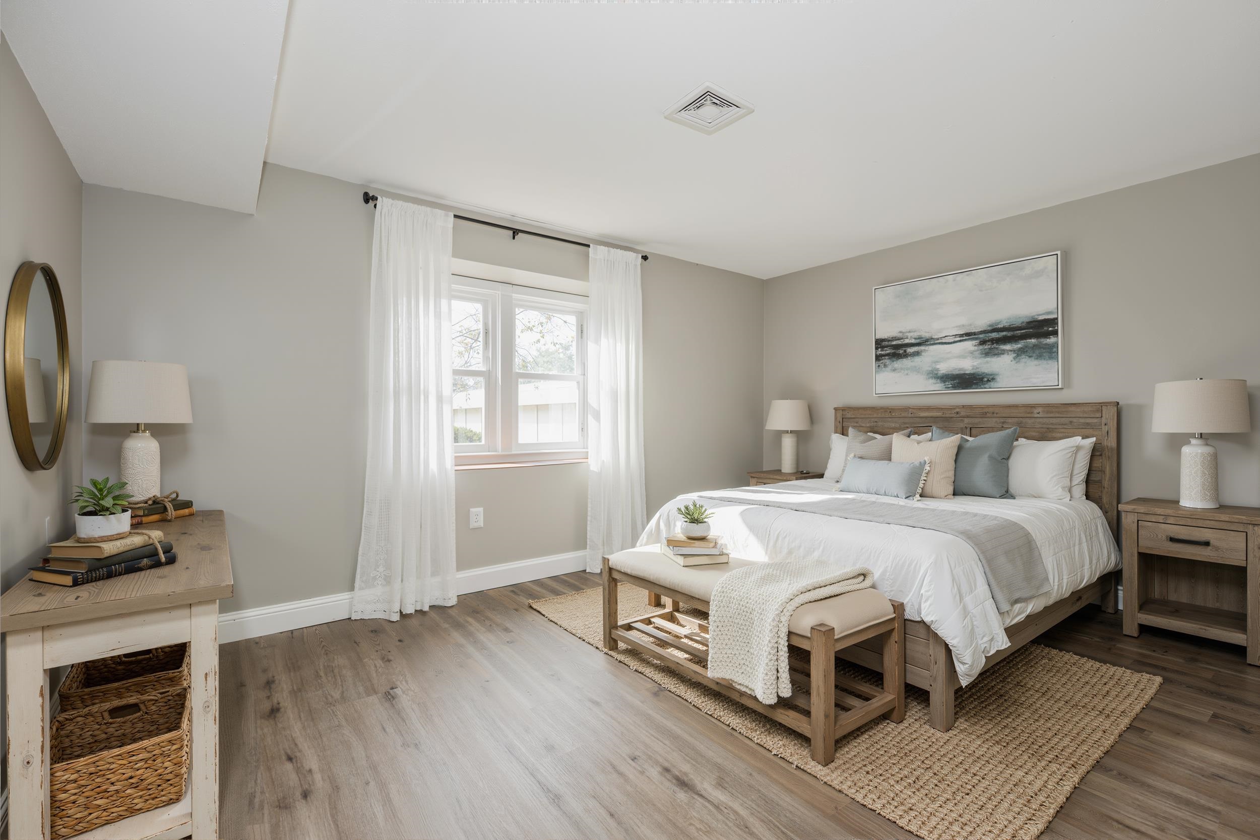 3 Roedean Dr, Nashua, NH 03063