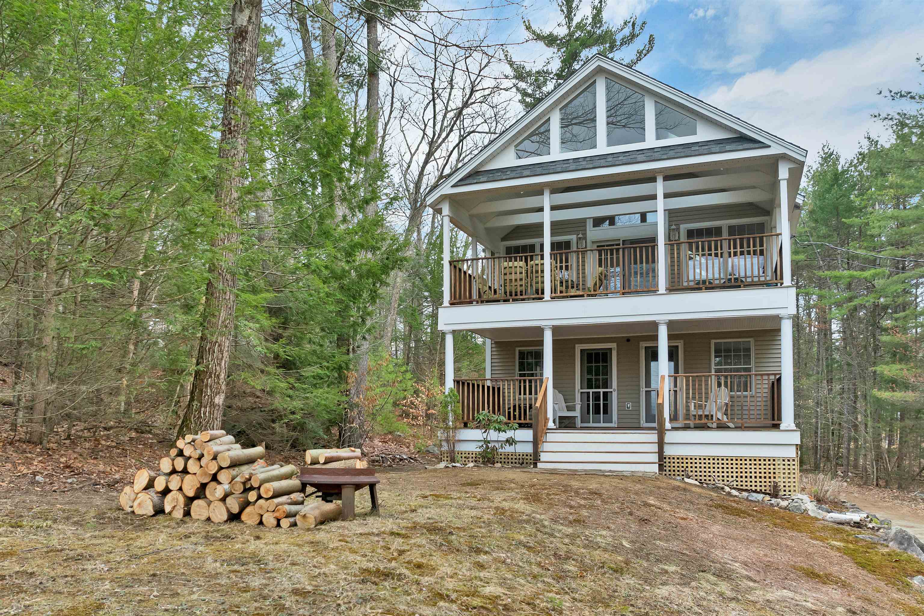 1472 Mount Major Highway — photo 1