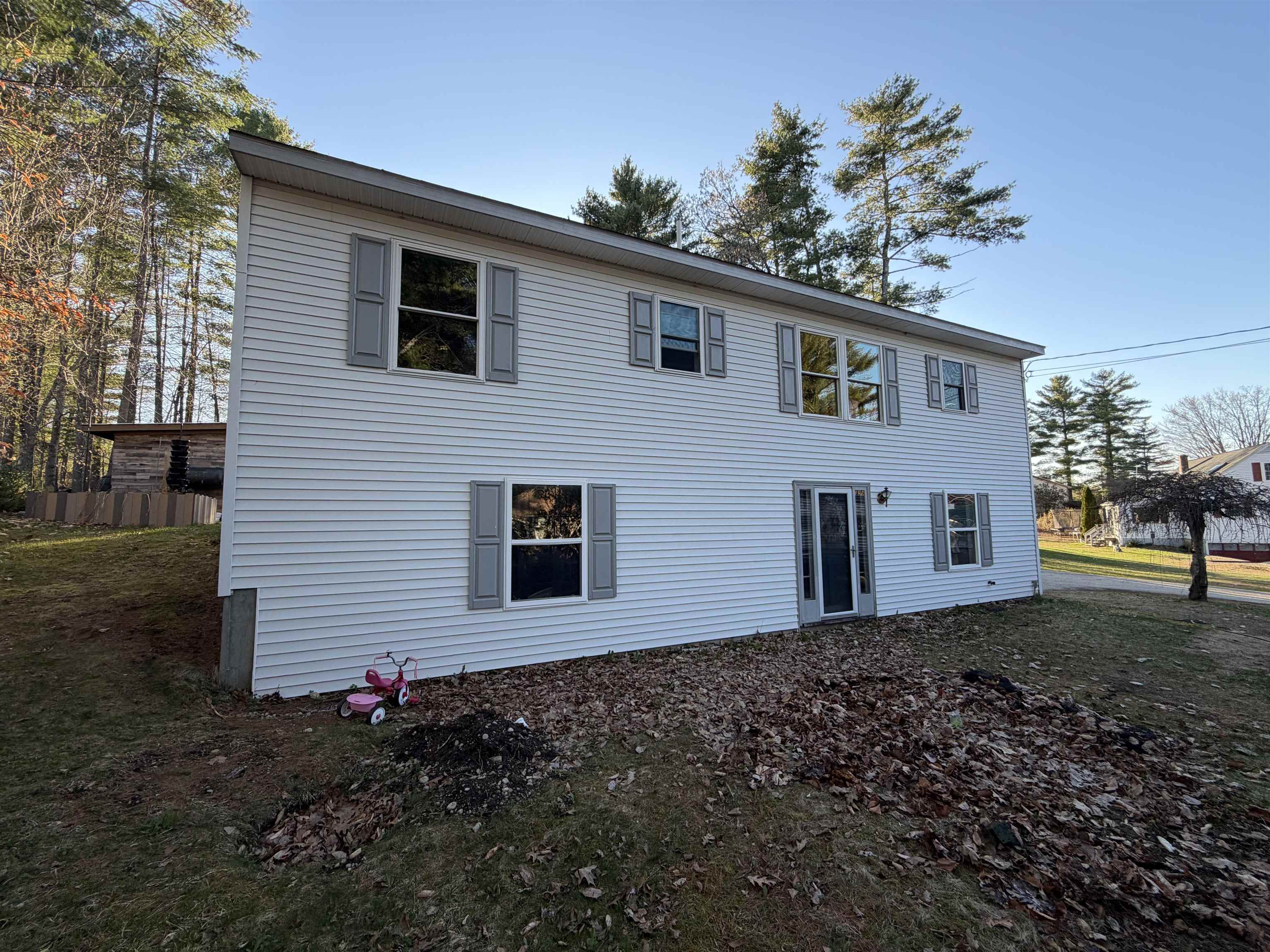 50 Pine Knoll Dr, Farmington, NH 03835