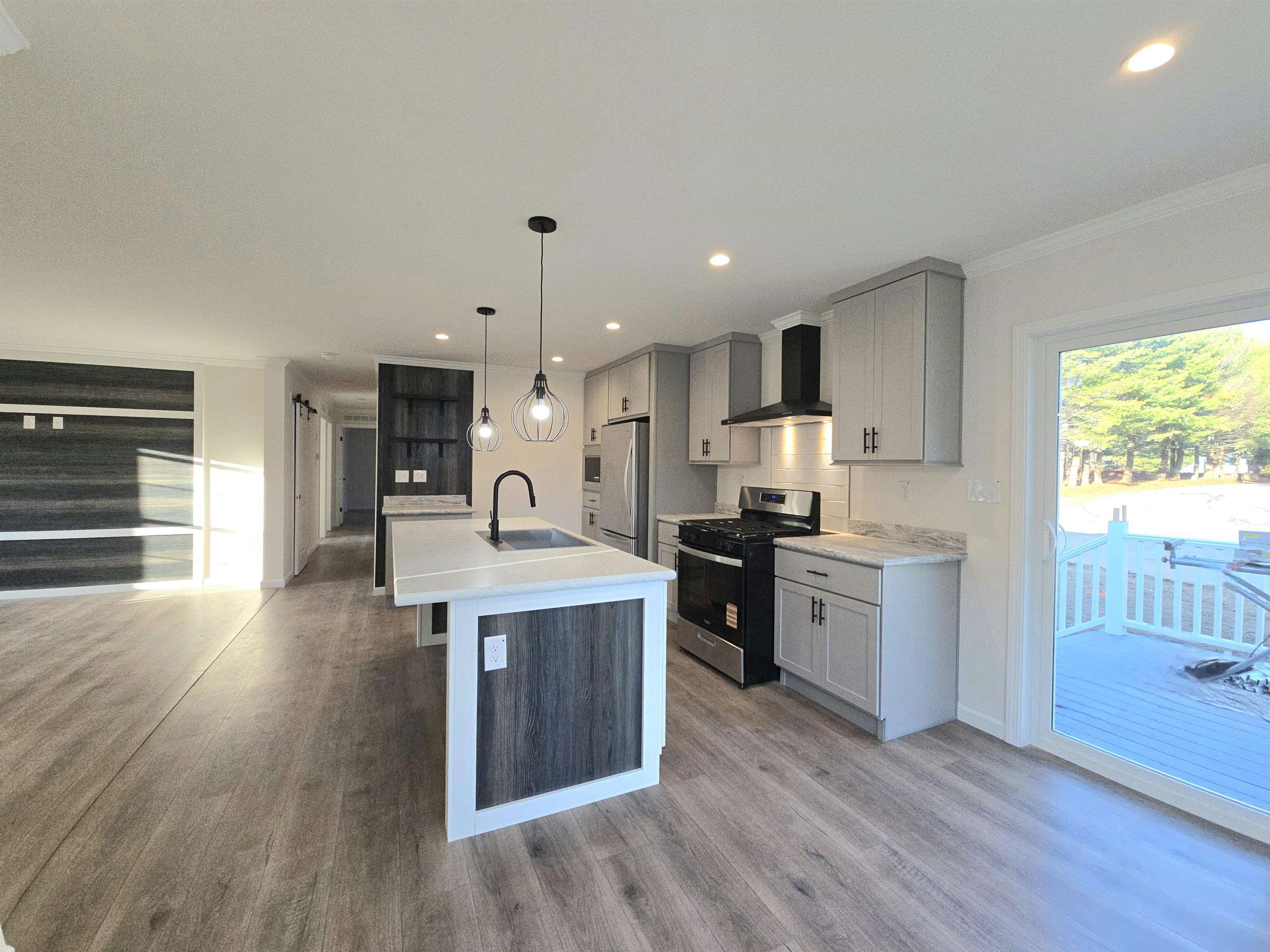 1 Granite Dr, North Hampton, NH 03862