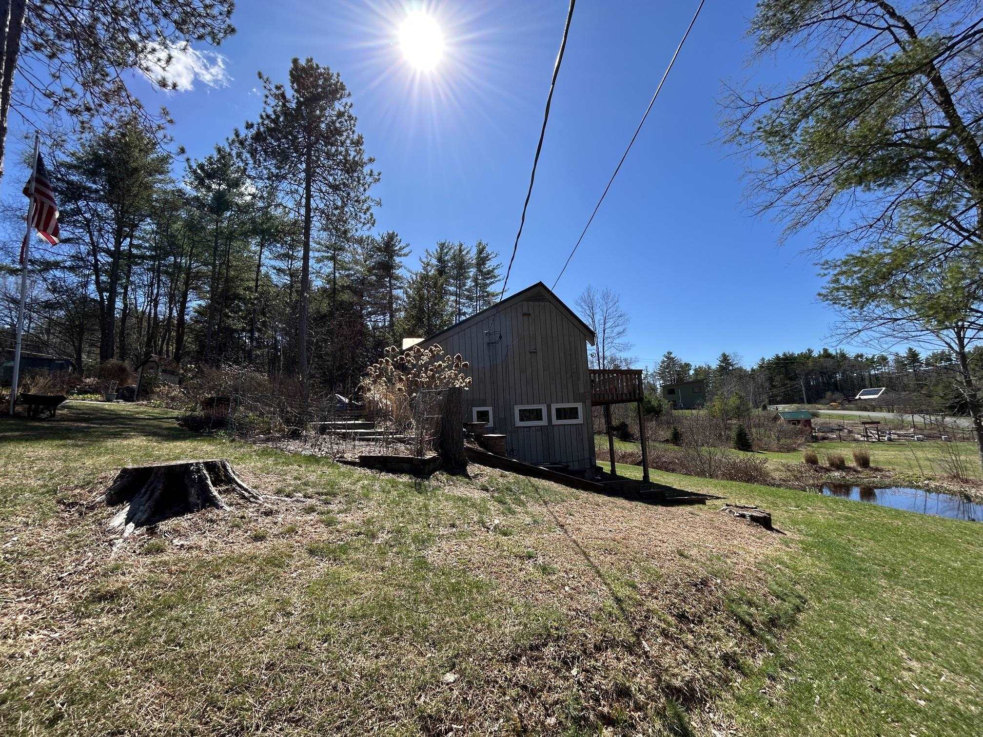 House from the other side. 25053024