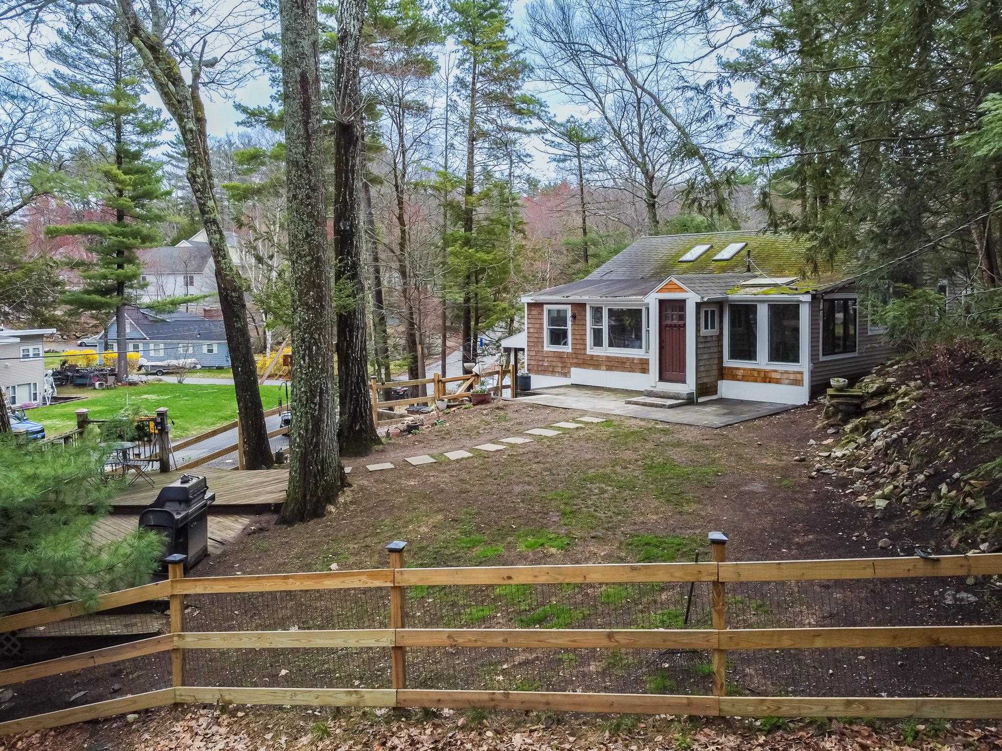 21 Hemlock Heights Rd, Atkinson, NH 03811