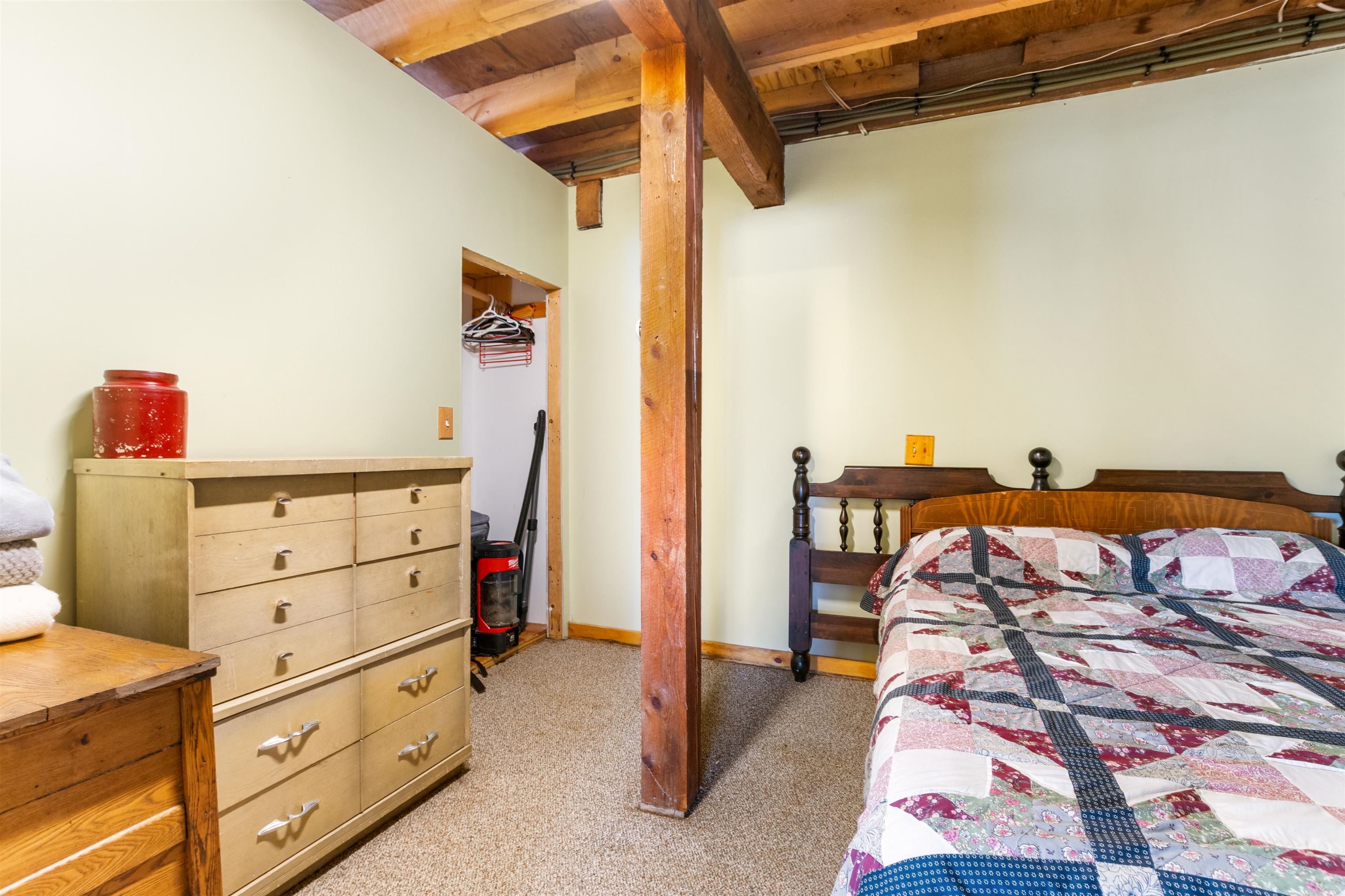 107 Lakeview Dr, Errol, NH 03579