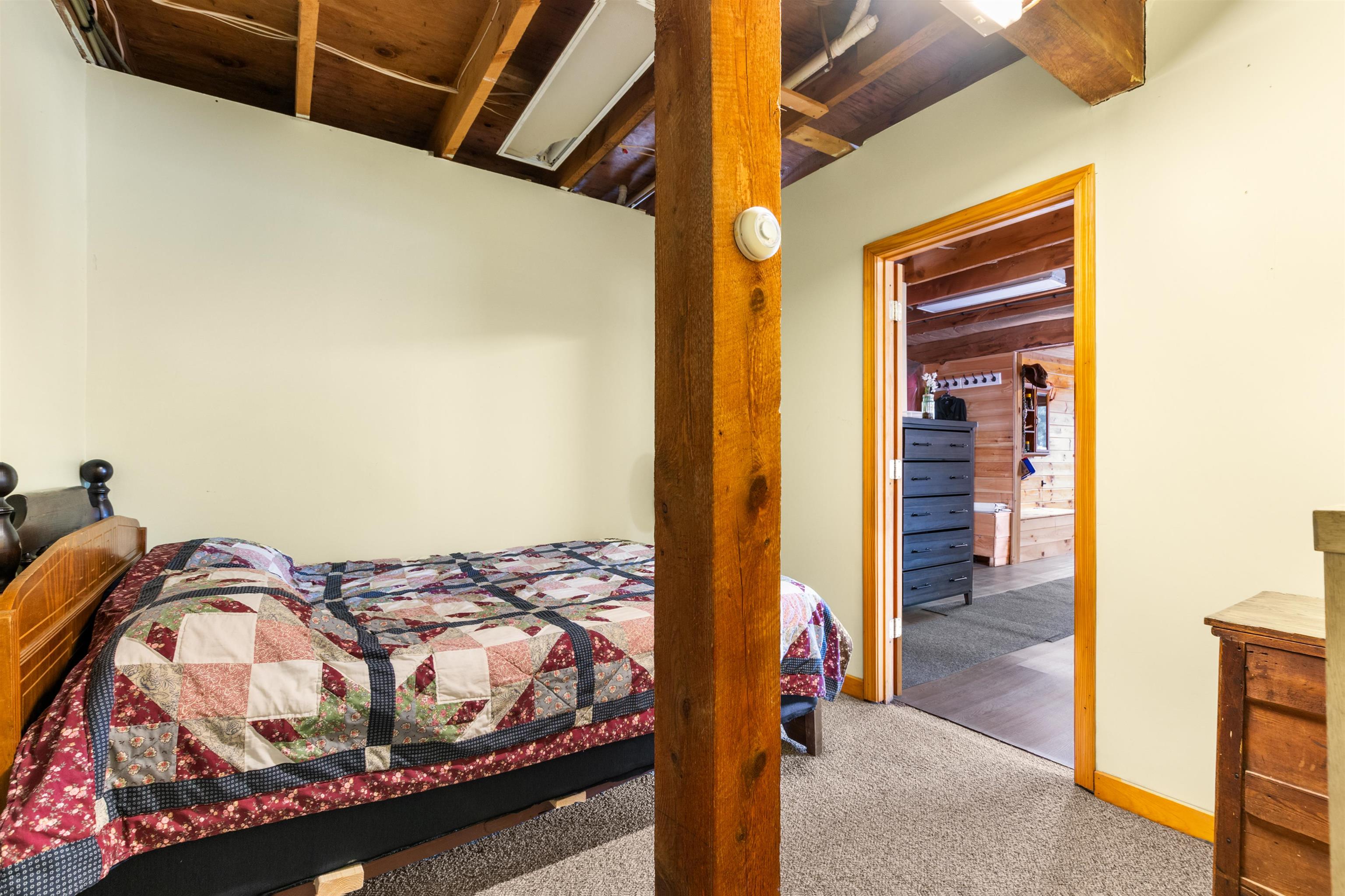 107 Lakeview Dr, Errol, NH 03579