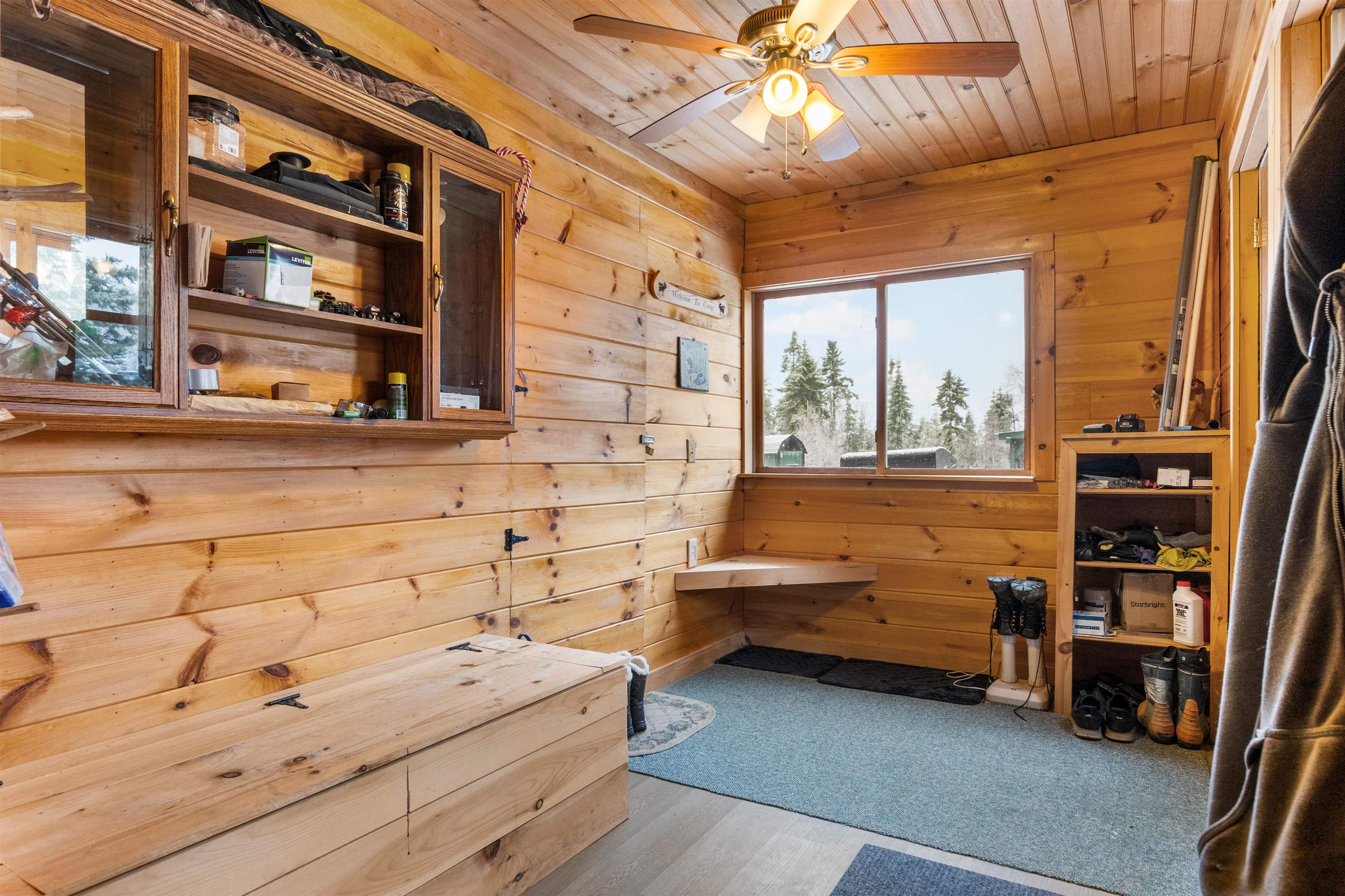 107 Lakeview Dr, Errol, NH 03579