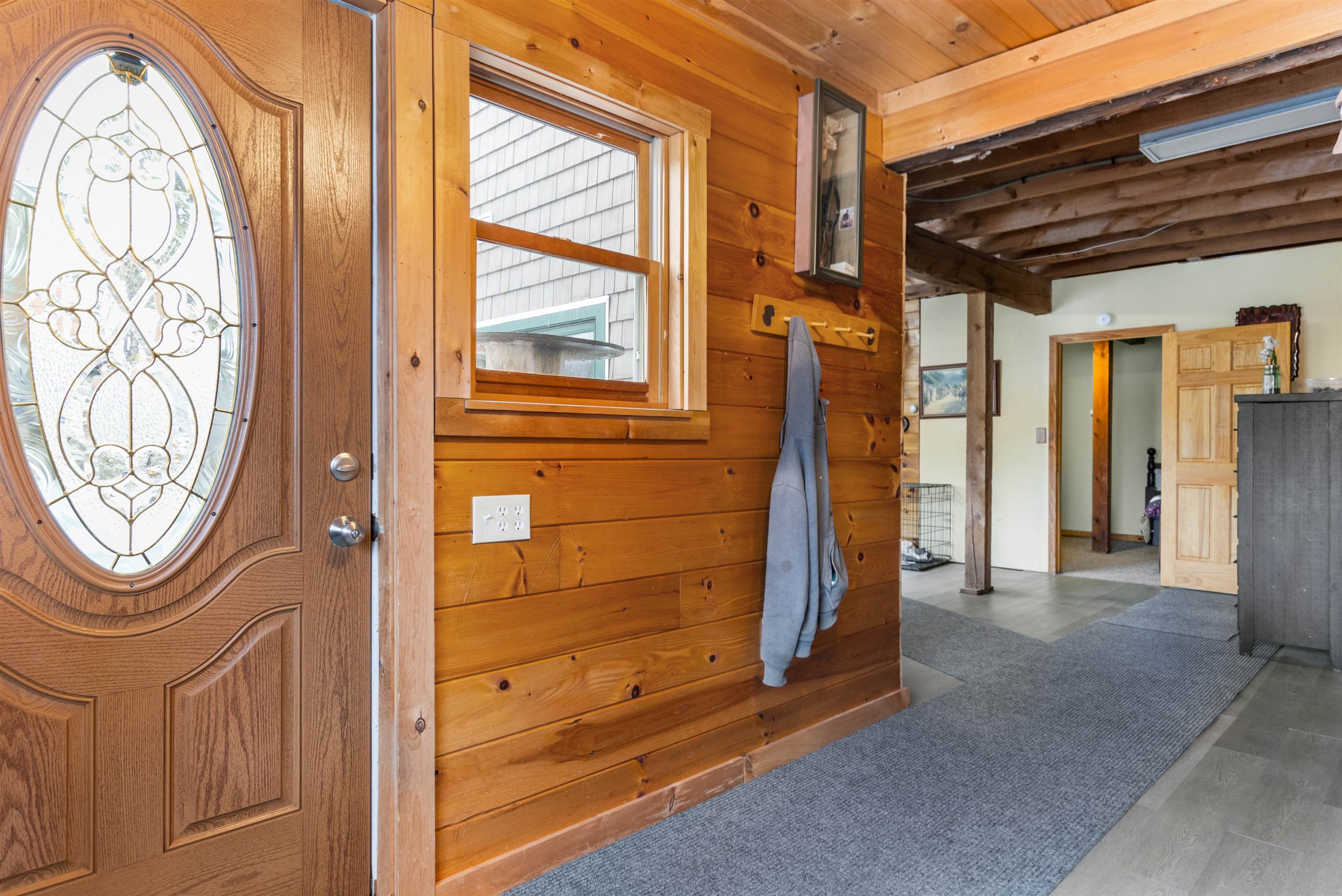 107 Lakeview Dr, Errol, NH 03579