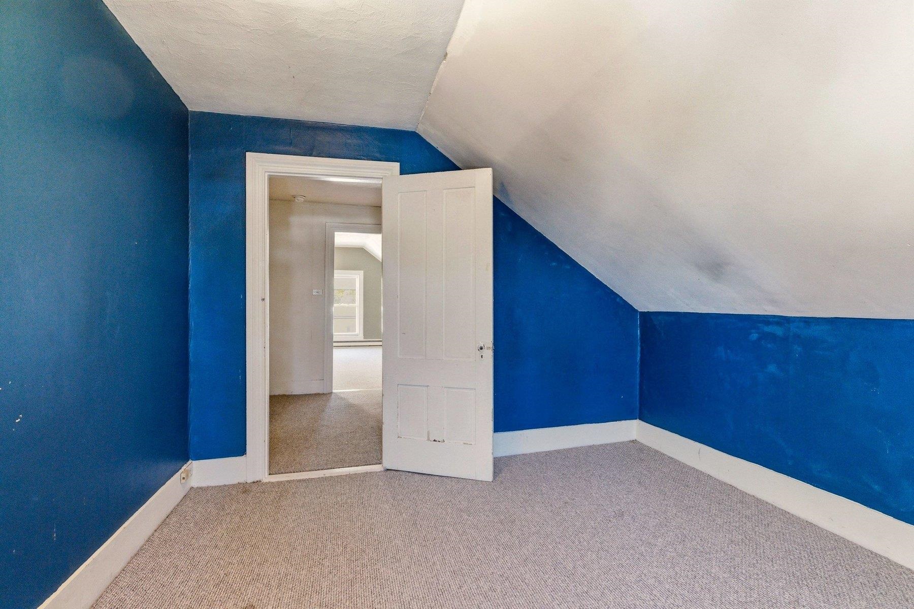 514 Middle St #2, Portsmouth, NH 03801