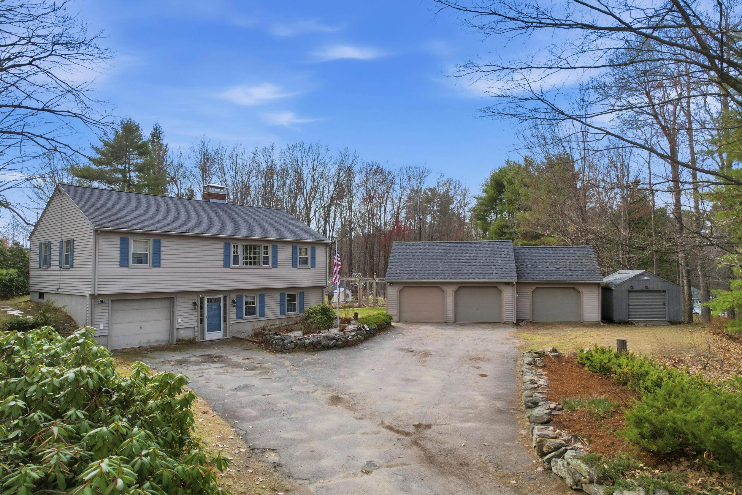 68 White Rock Hill Rd, Bow, NH 03304
