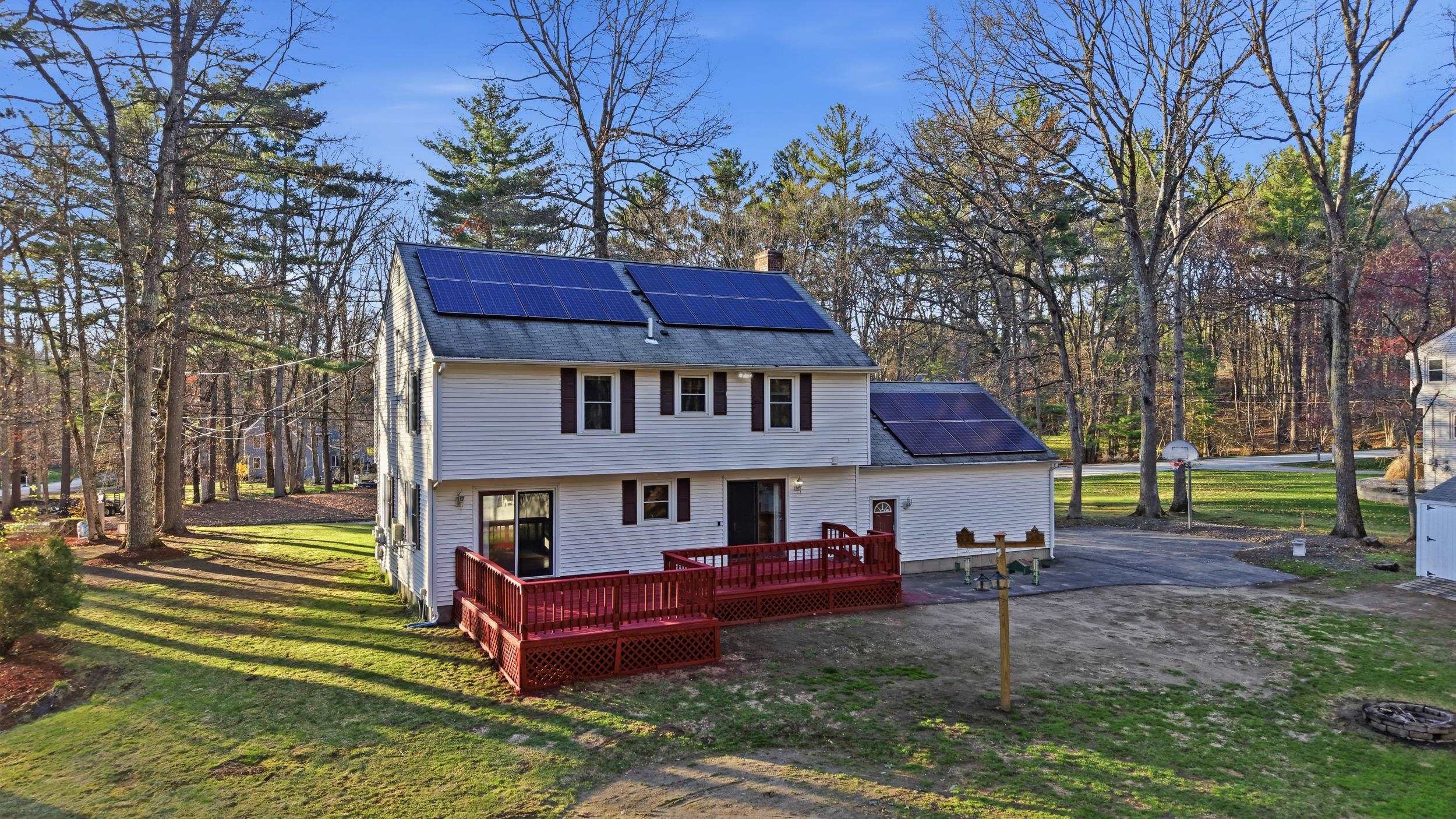 27 Winslow Farm Rd, Hudson, NH 03051