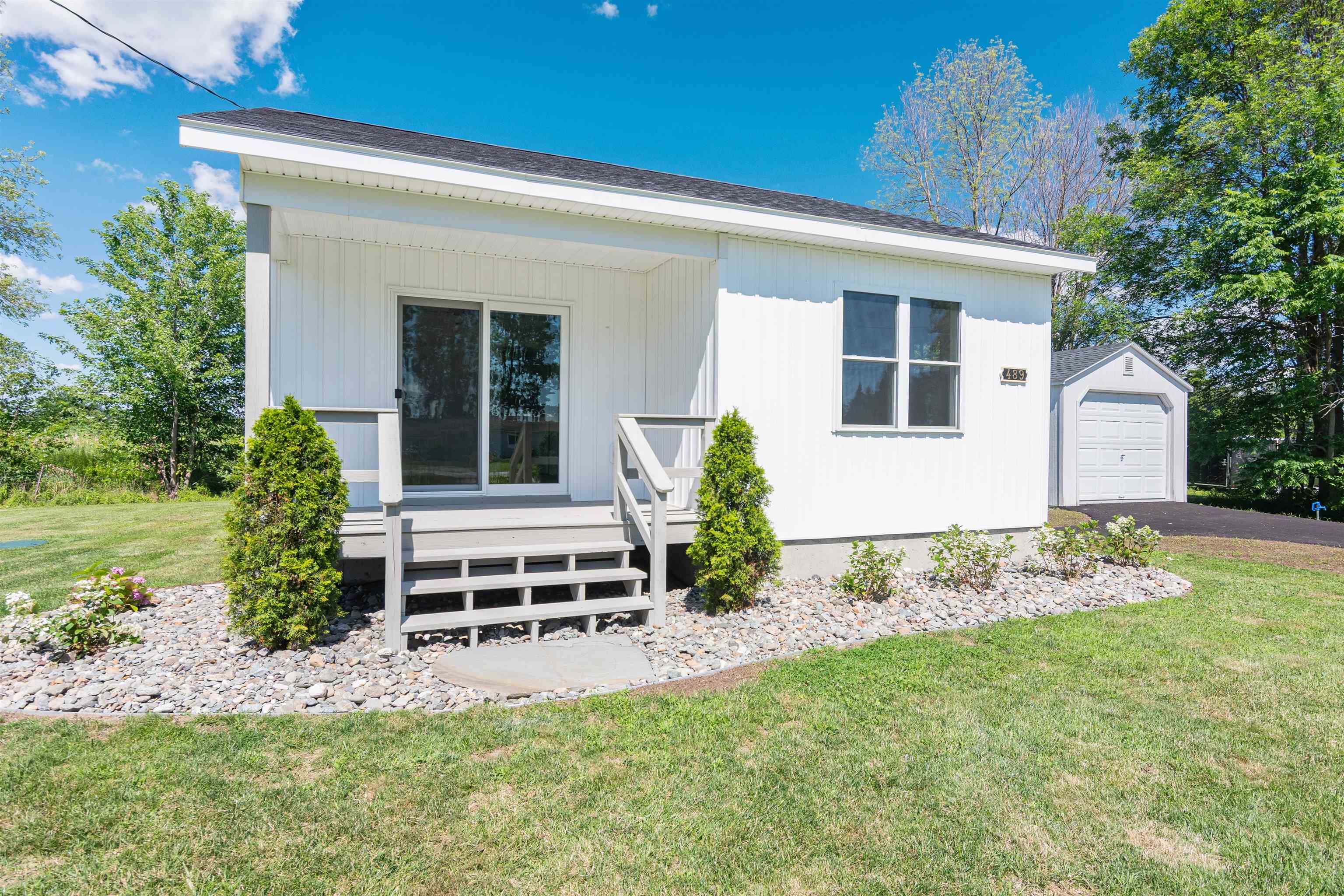 489 Lakewood Drive Unit: 38