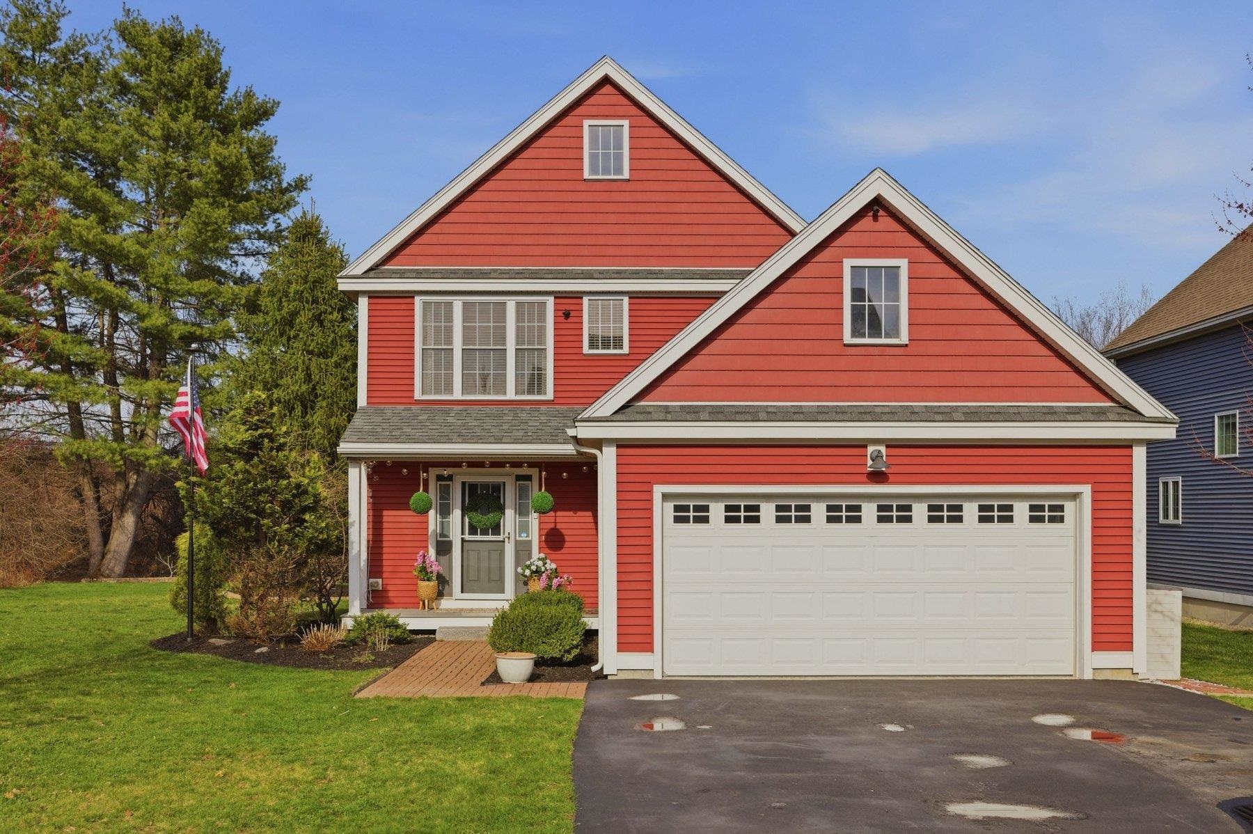 6 Stocklan Cir, Dover, NH 03820