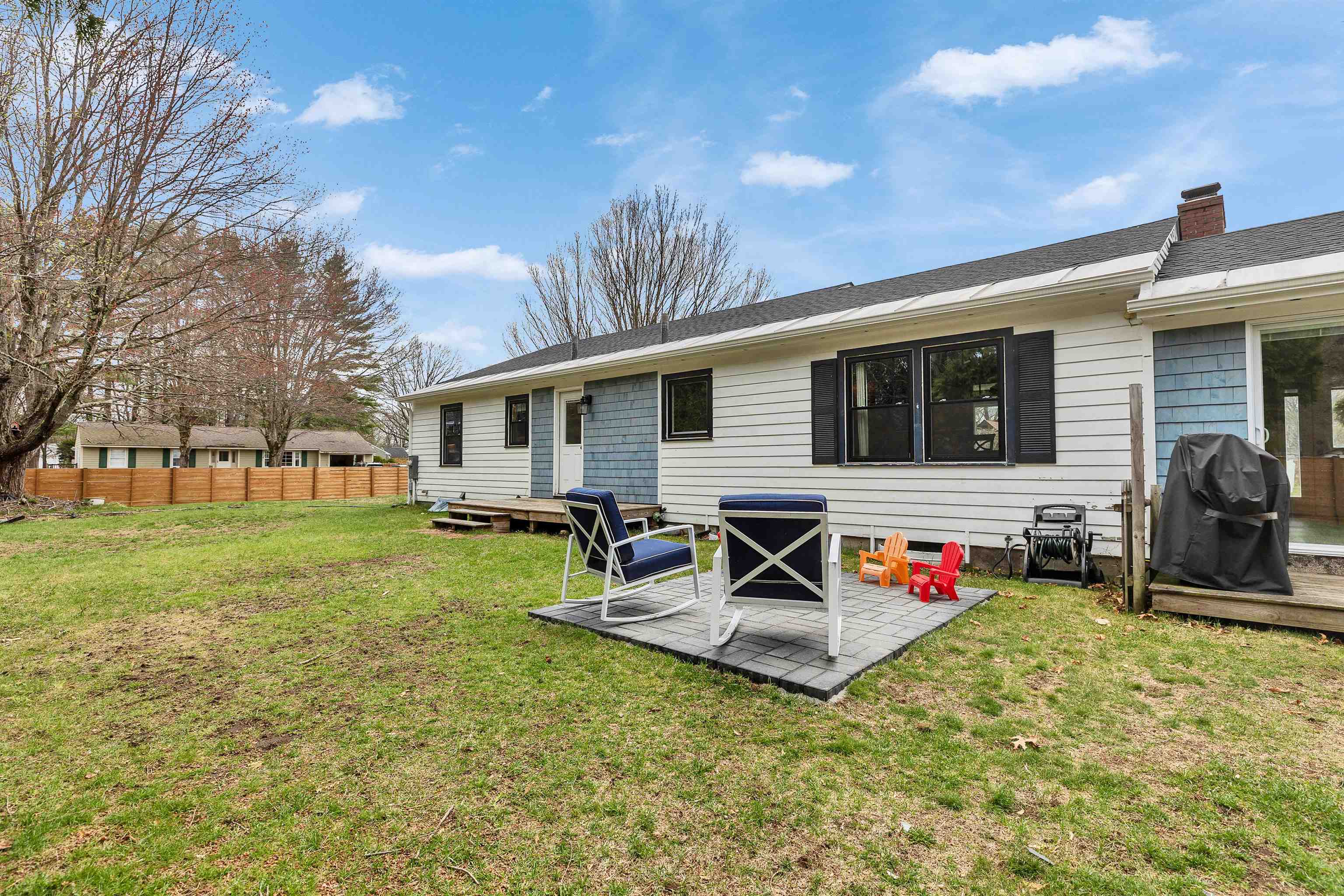 3 Greenbriar Rd, Keene, NH 03431