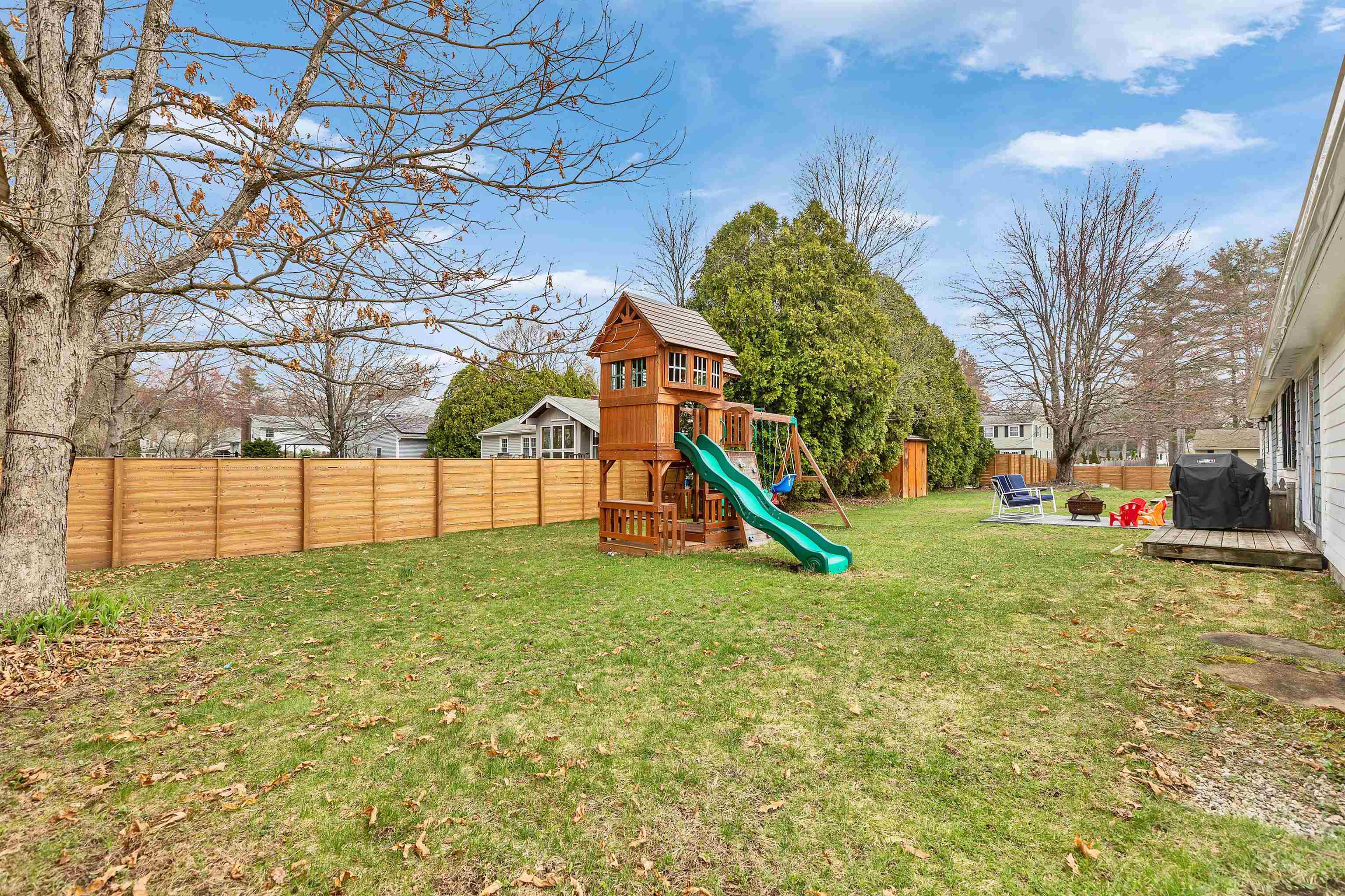 3 Greenbriar Rd, Keene, NH 03431