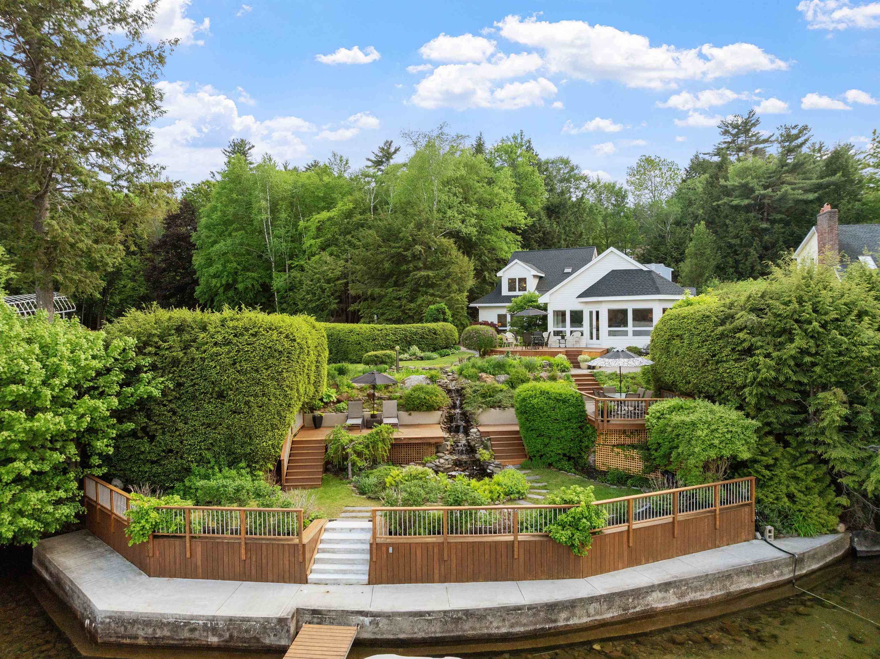 34 Briarwood Ave, Sanbornton, NH 03269