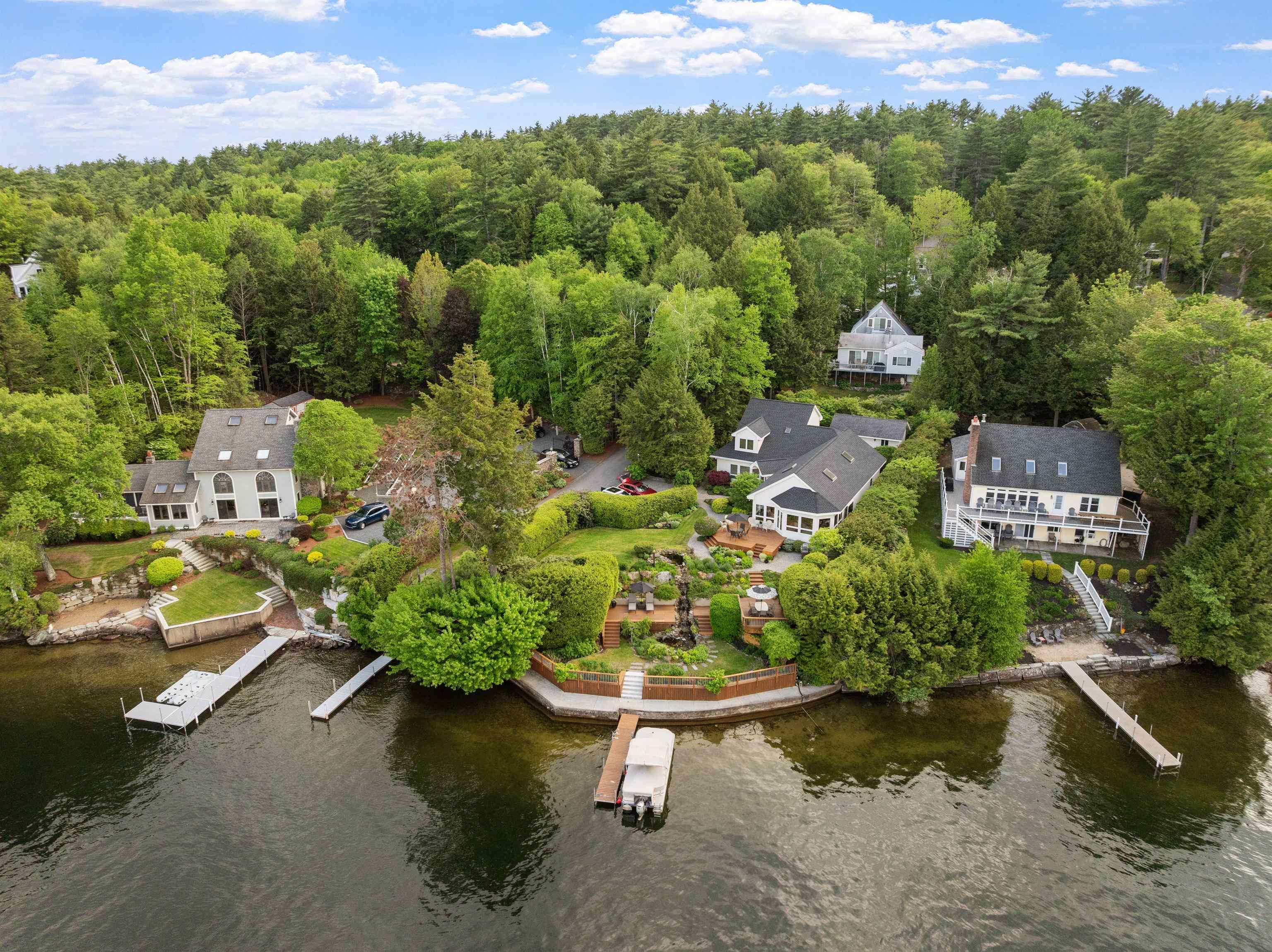 34 Briarwood Ave, Sanbornton, NH 03269