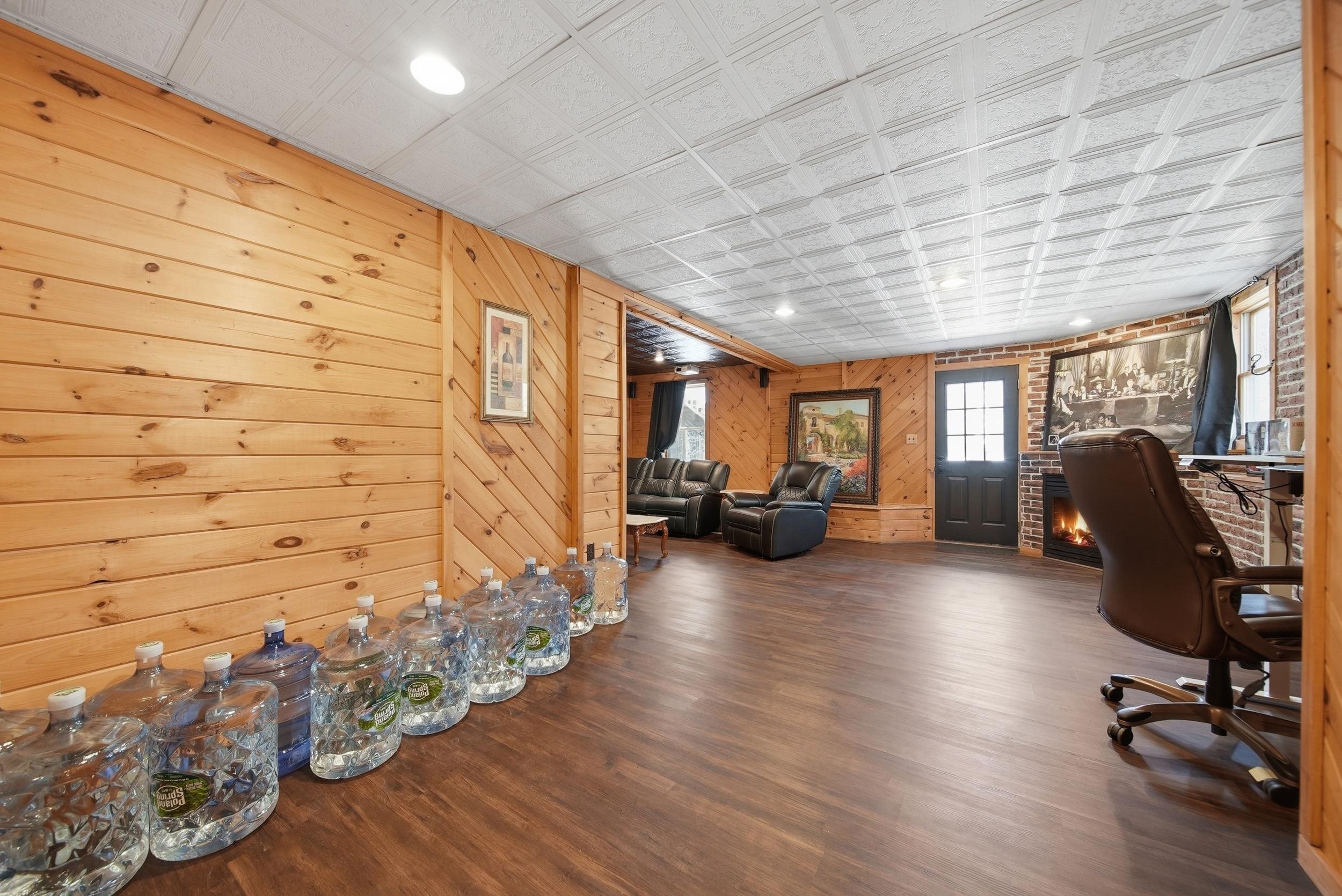 322 Meadow Fox Ln, Chester, NH 03036