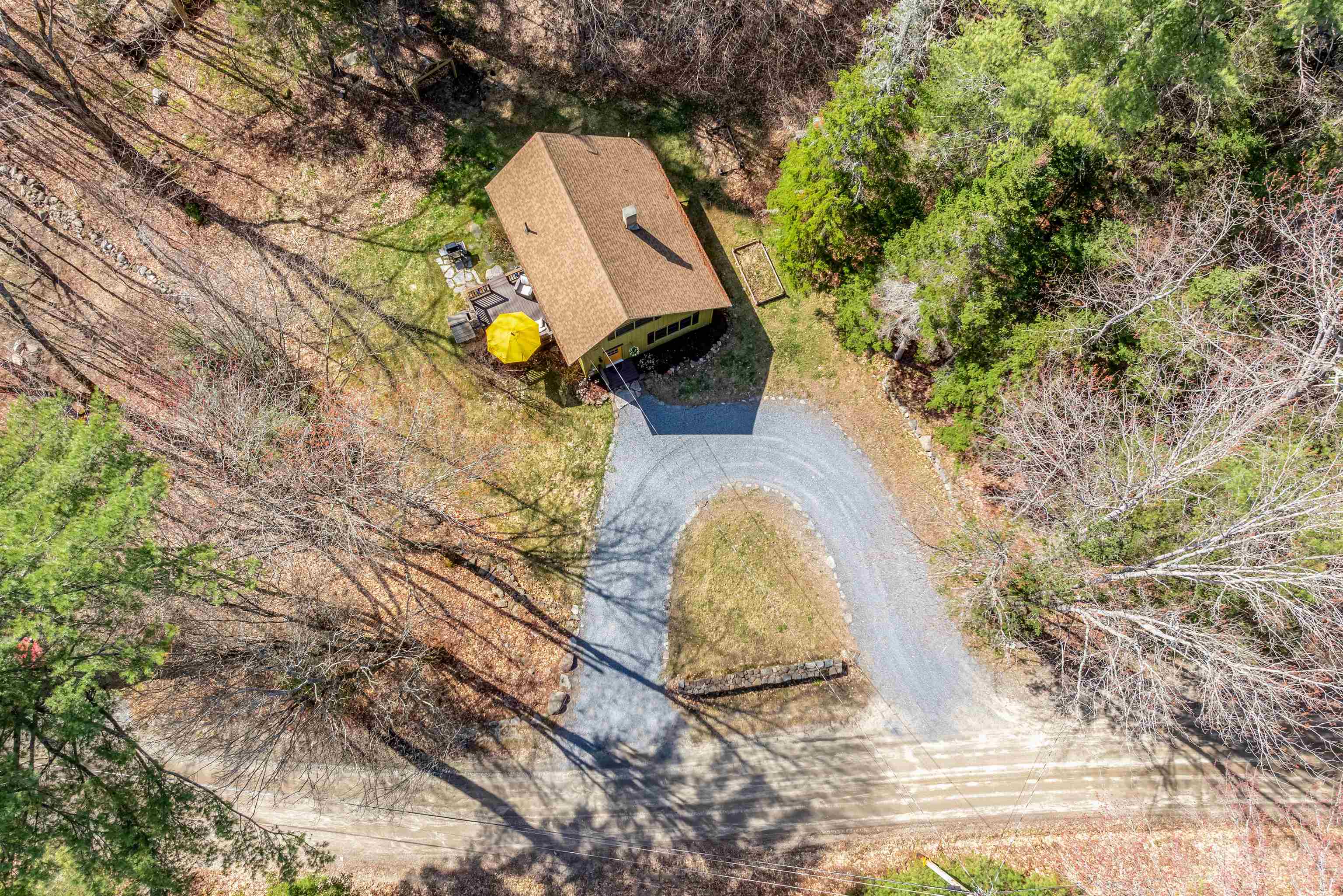 10 Shorewood Estates Rd, Unity, NH 03773