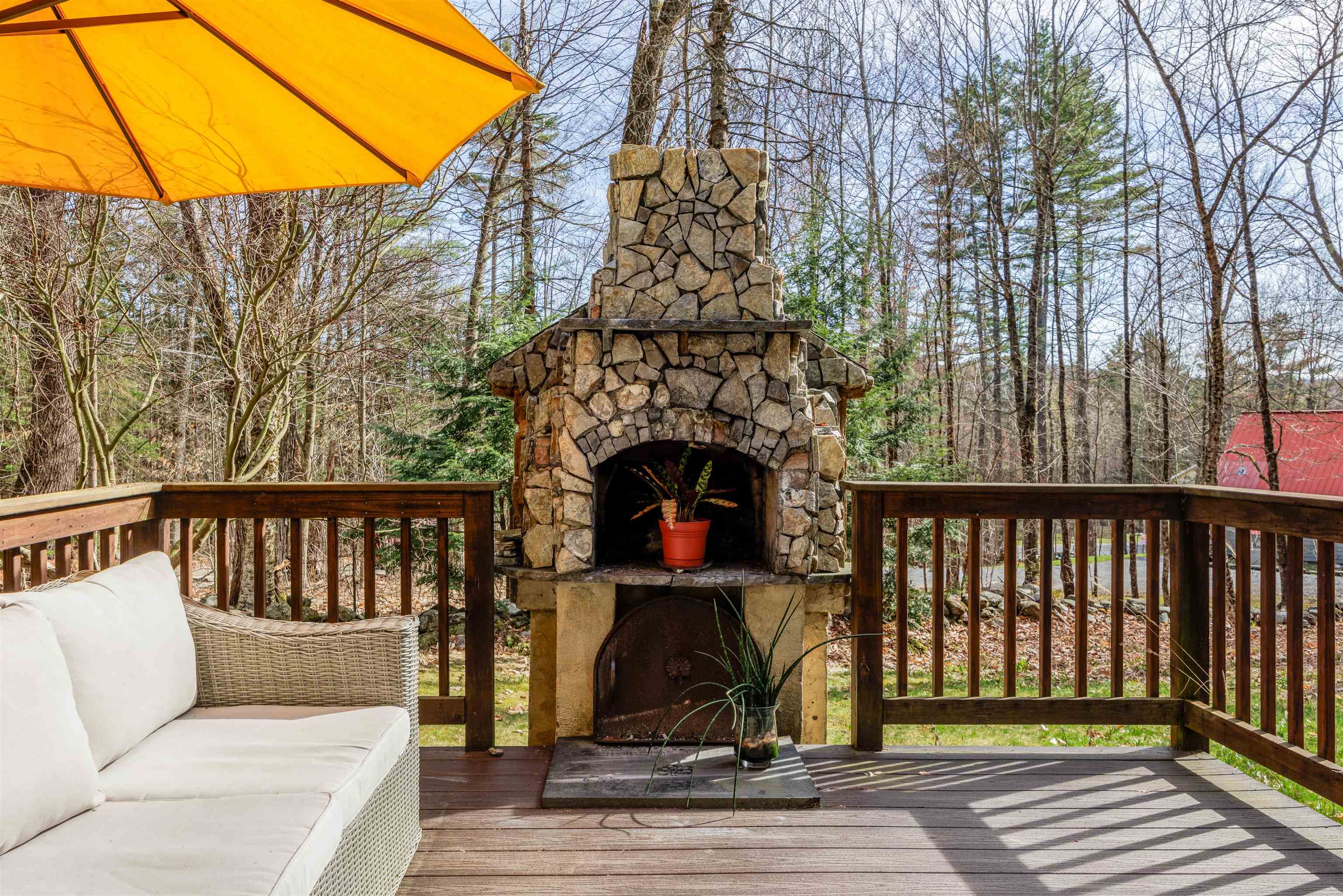 10 Shorewood Estates Rd, Unity, NH 03773