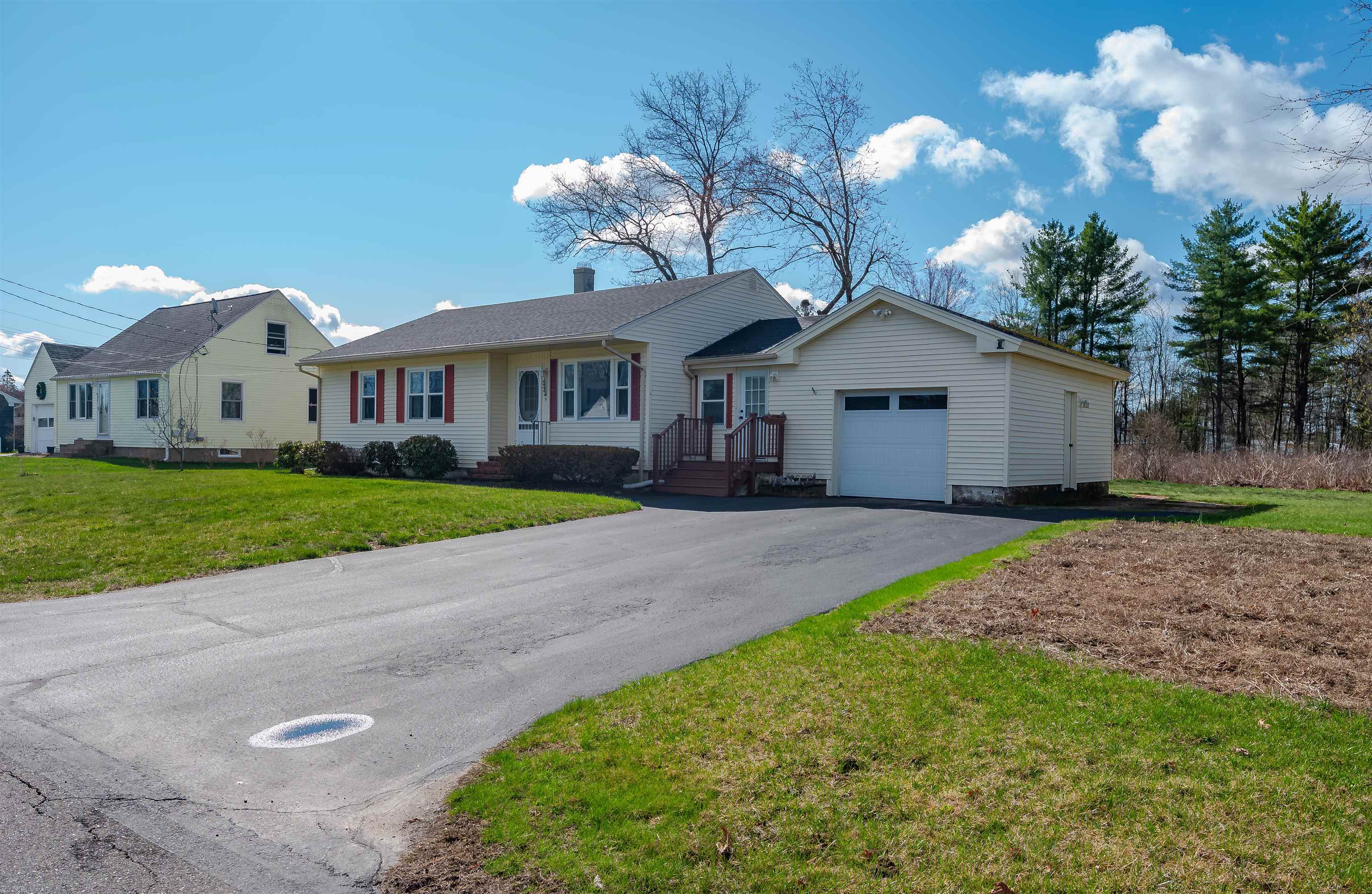 28 Midway Pk, Somersworth, NH 03878