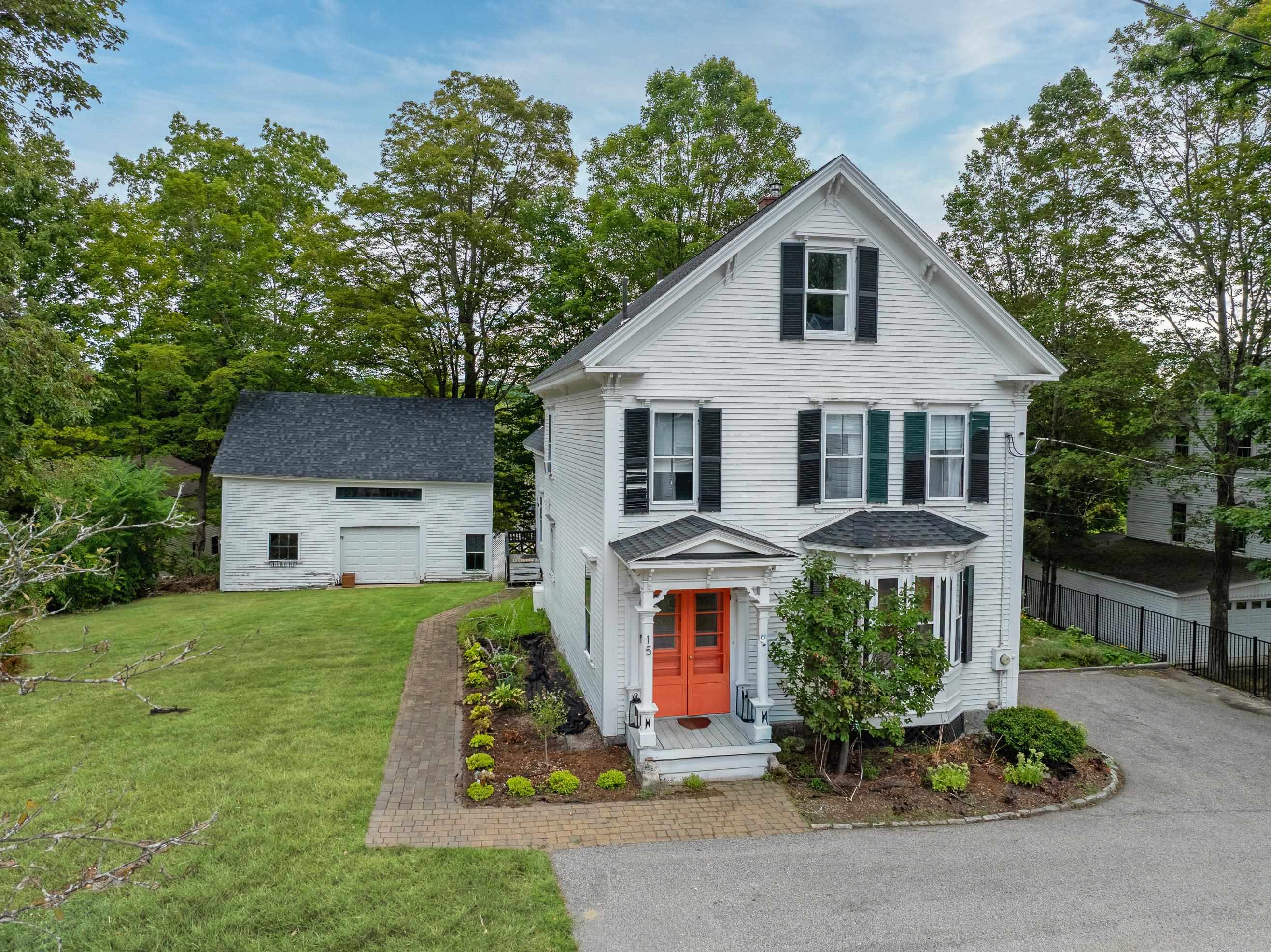 15 Highland Street — photo 1