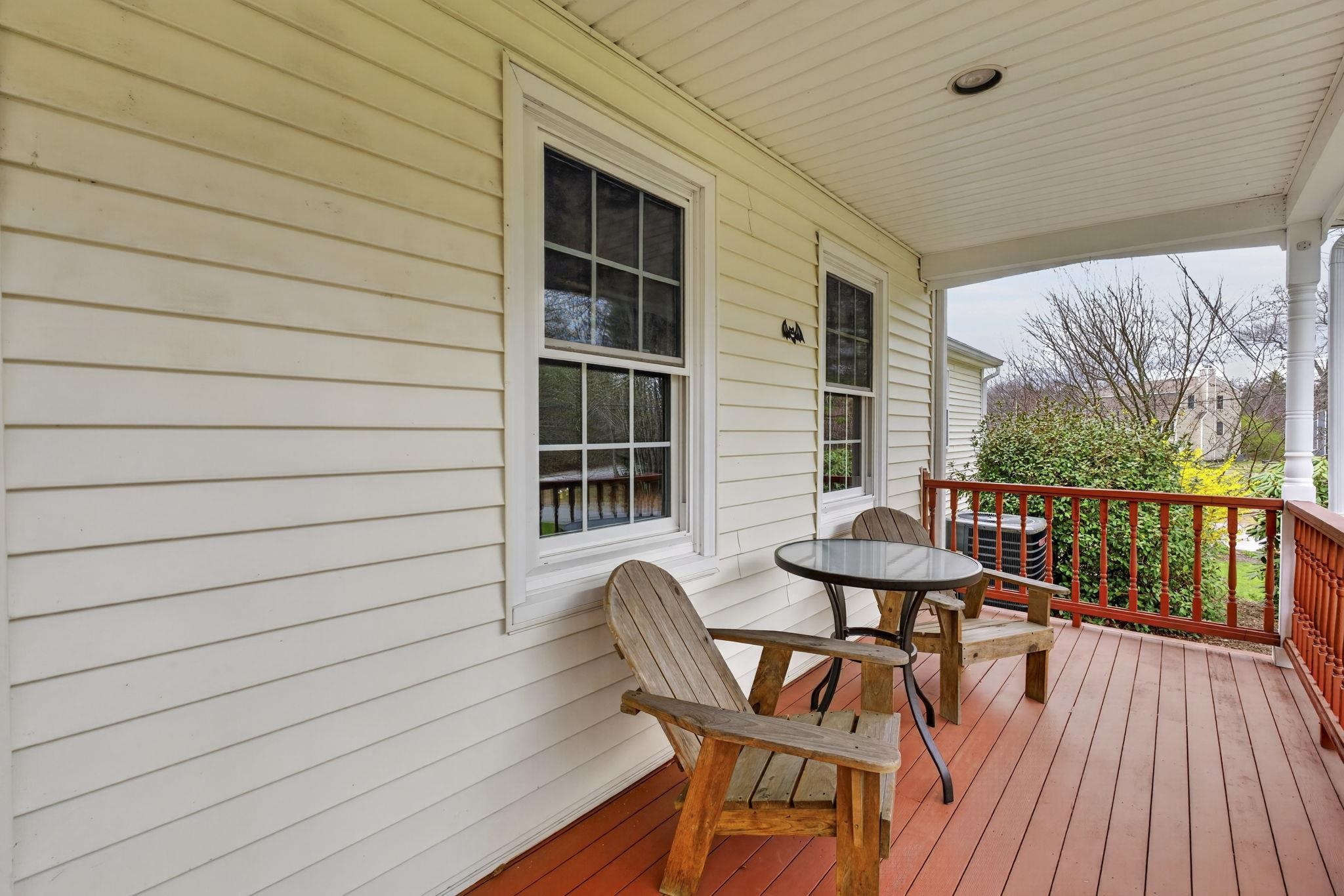 2 Windsor Dr, Litchfield, NH 03052