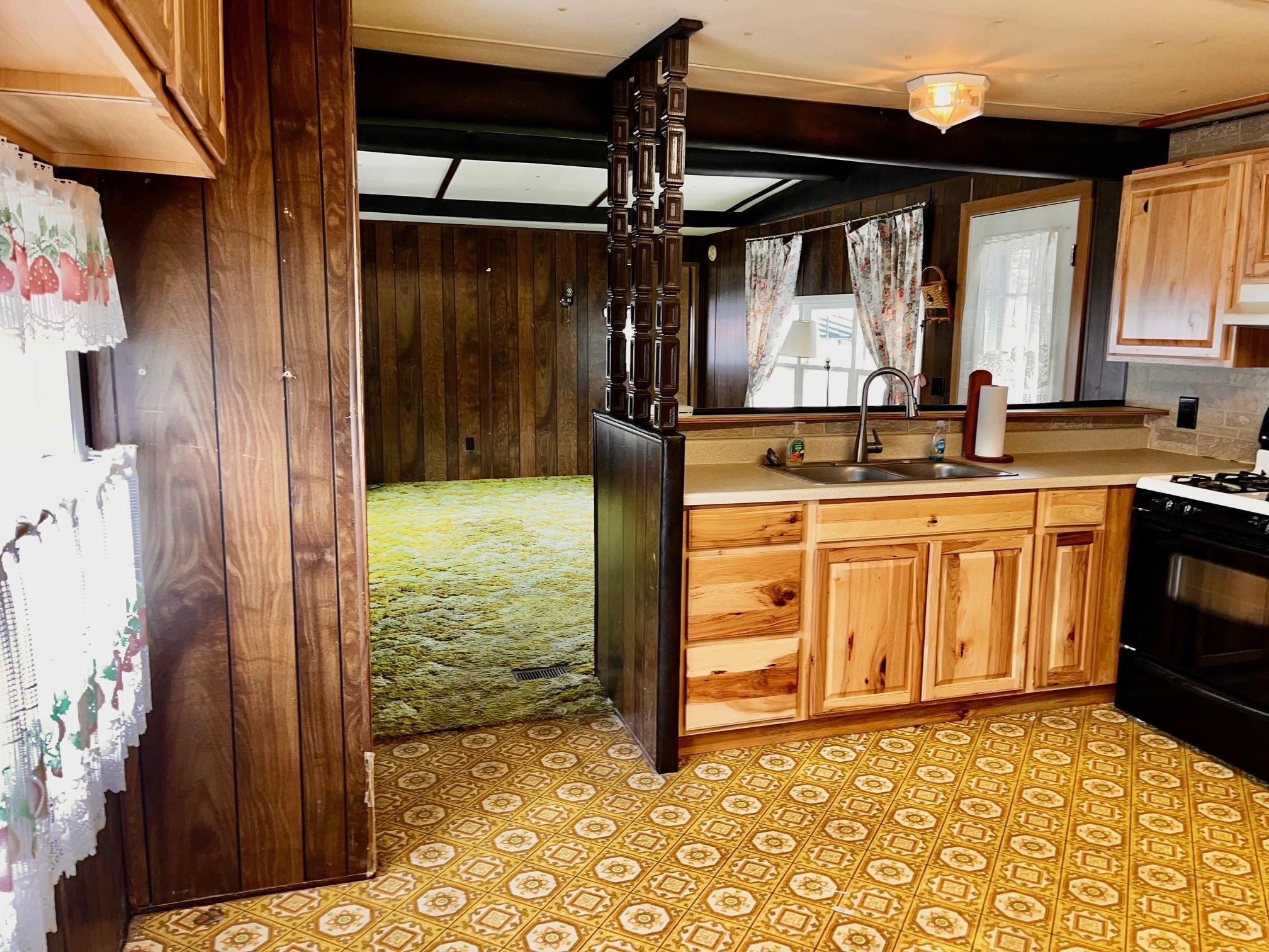 303 Old Lakeshore Rd, Gilford, NH 03249