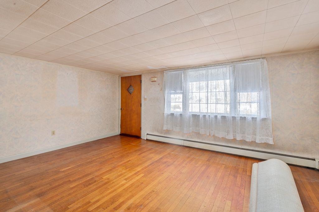 92 Gilmanton Rd, Belmont, NH 03220