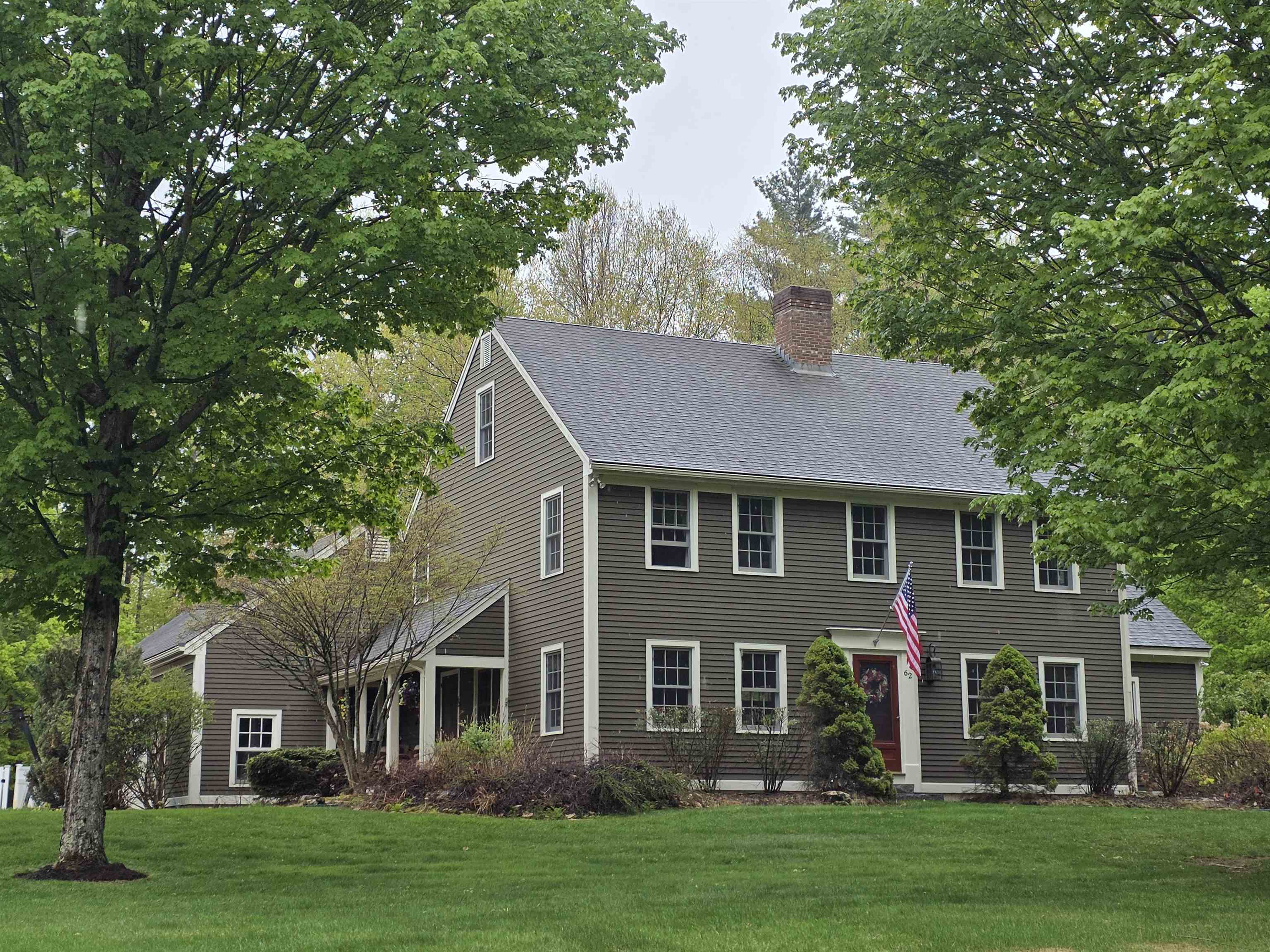 62 Elizabeth Ln, Hopkinton, NH 03229