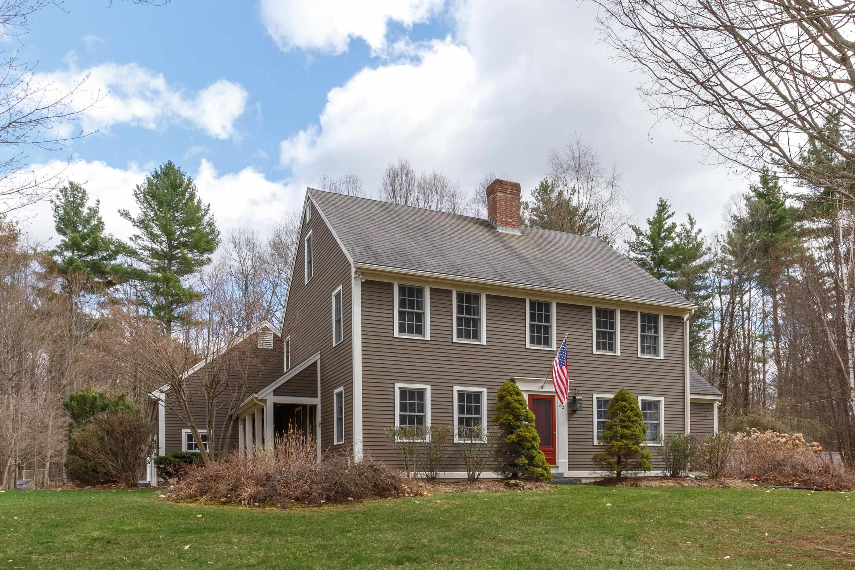 62 Elizabeth Ln, Hopkinton, NH 03229