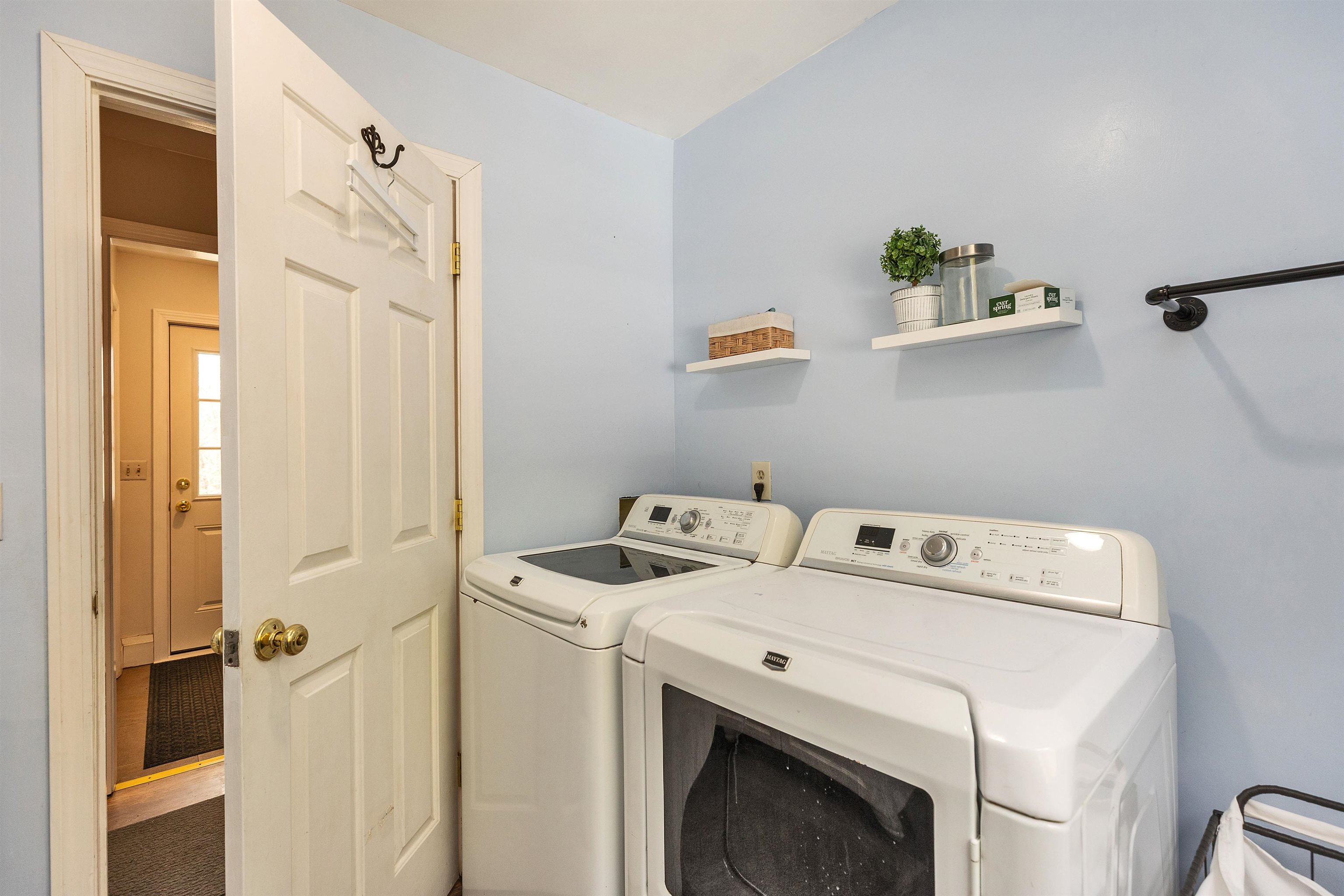 545 Huricane Rd, Keene, NH 03431