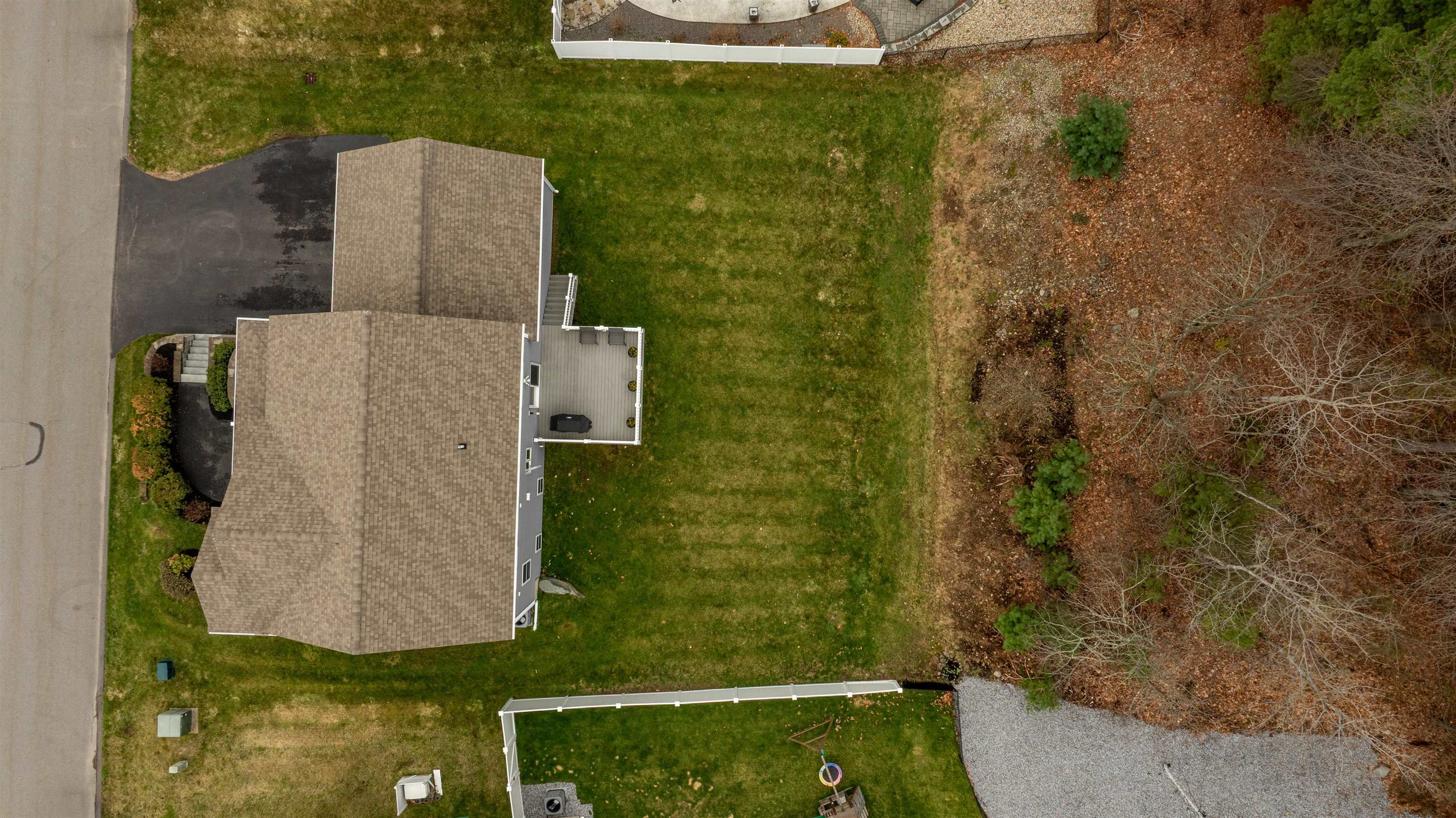 15 Schwinn Dr, Nashua, NH 03062