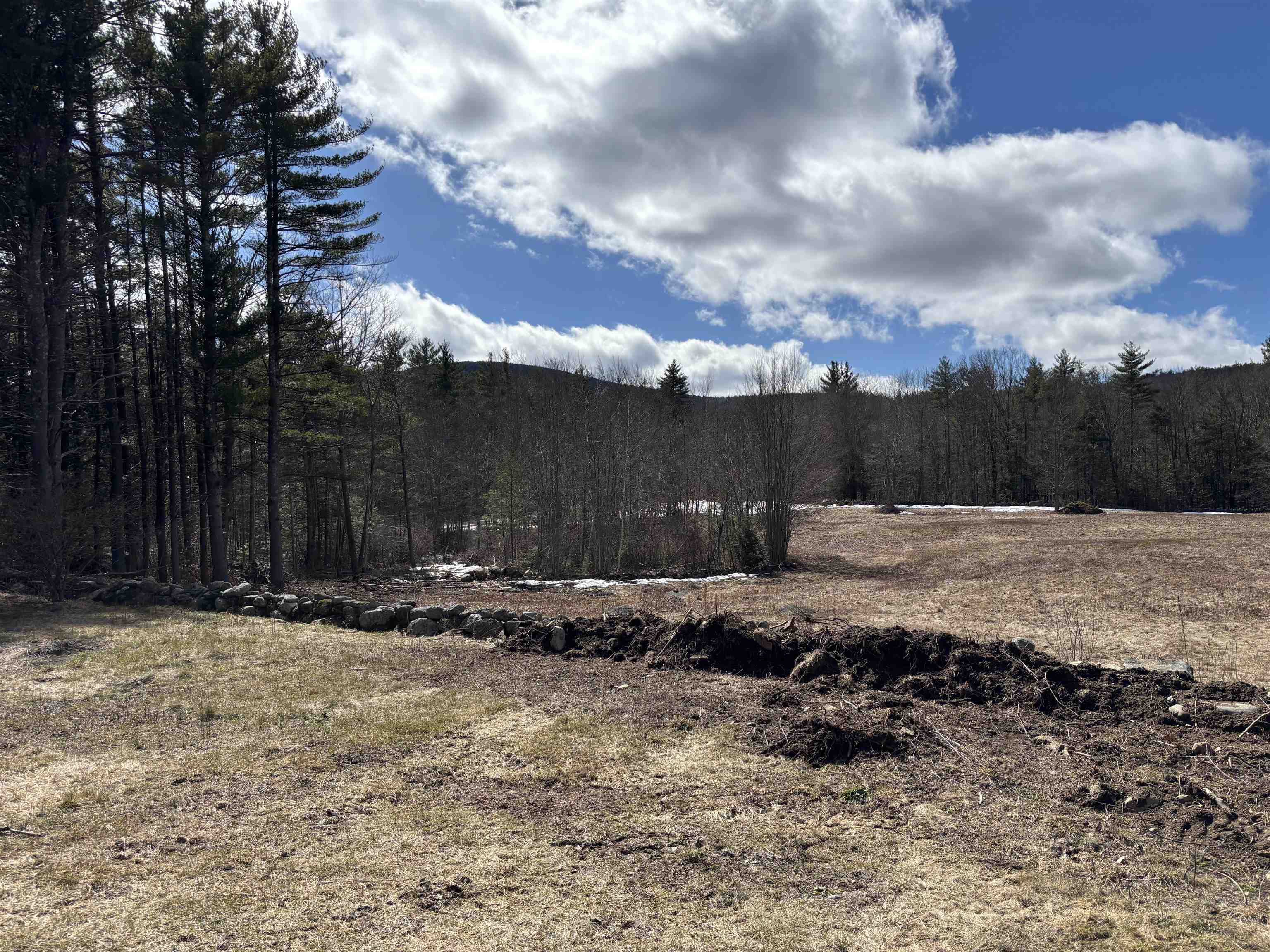 86 Mountain Rd, Greenfield, NH 03047