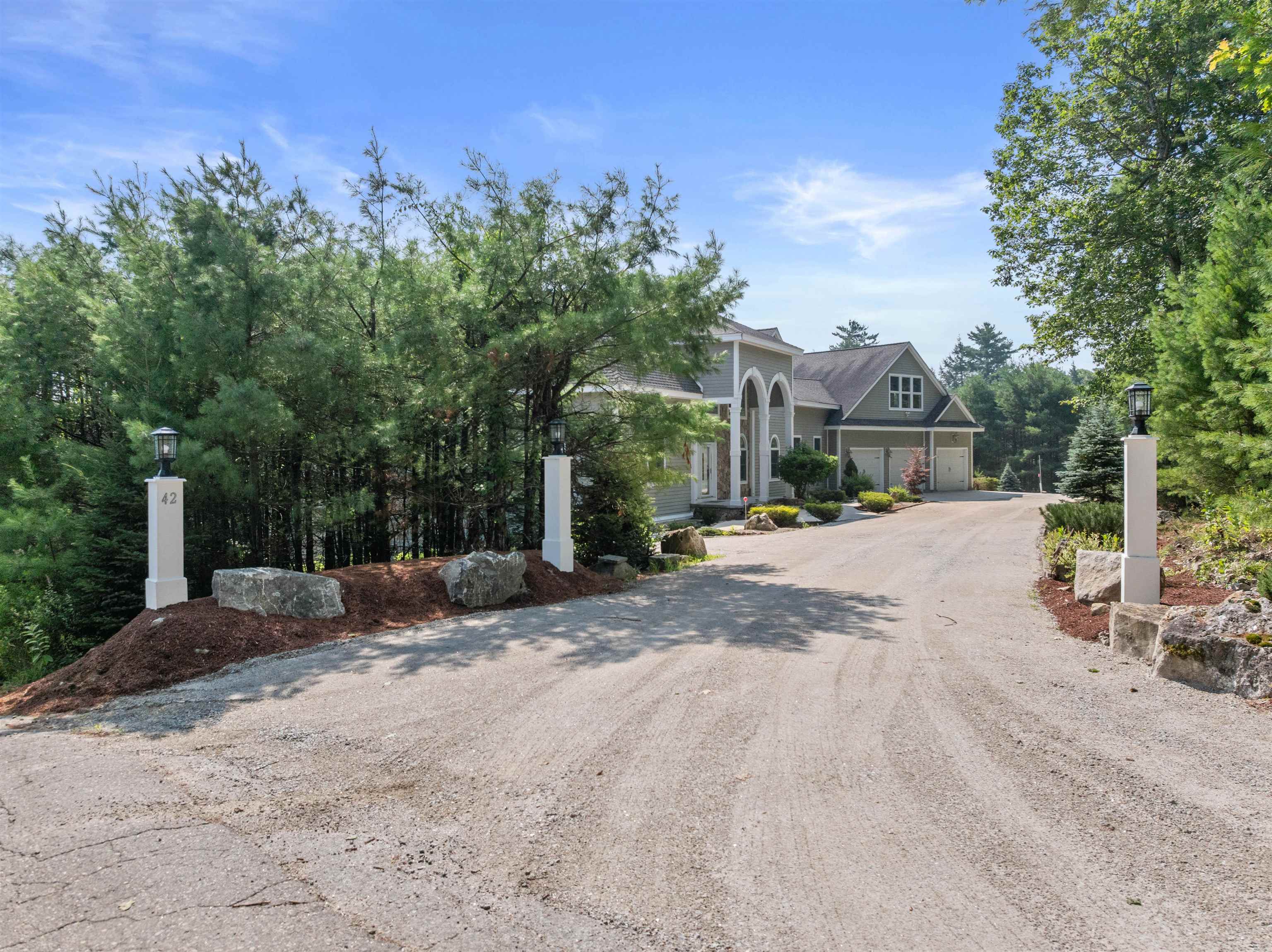 42 High Ridge Rd, Moultonborough, NH 03254