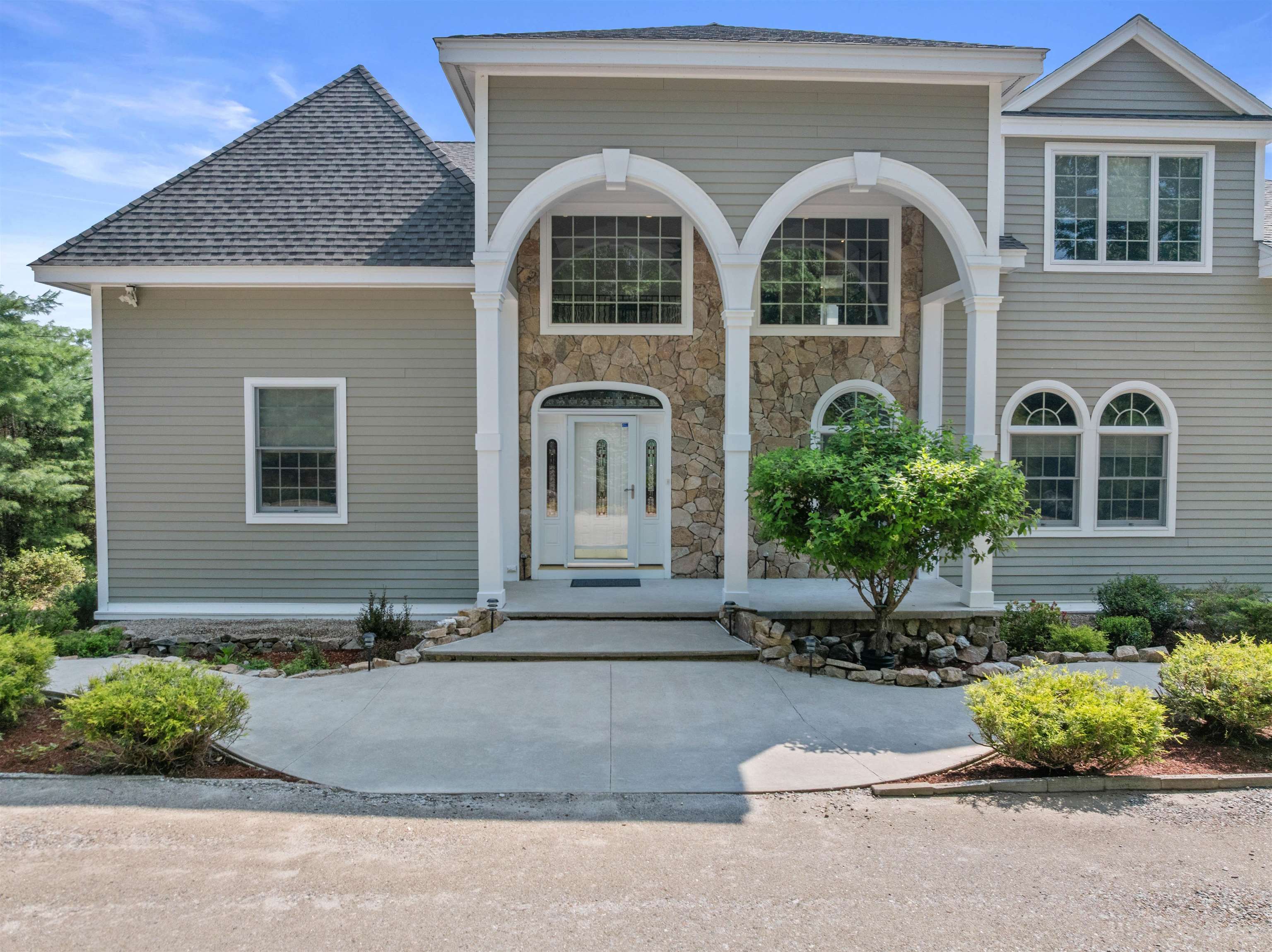 42 High Ridge Rd, Moultonborough, NH 03254